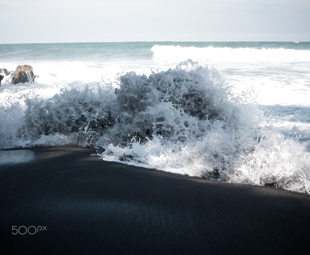 Canon EF-S 24mm F2.8 STM sample photo. Terpecah photography