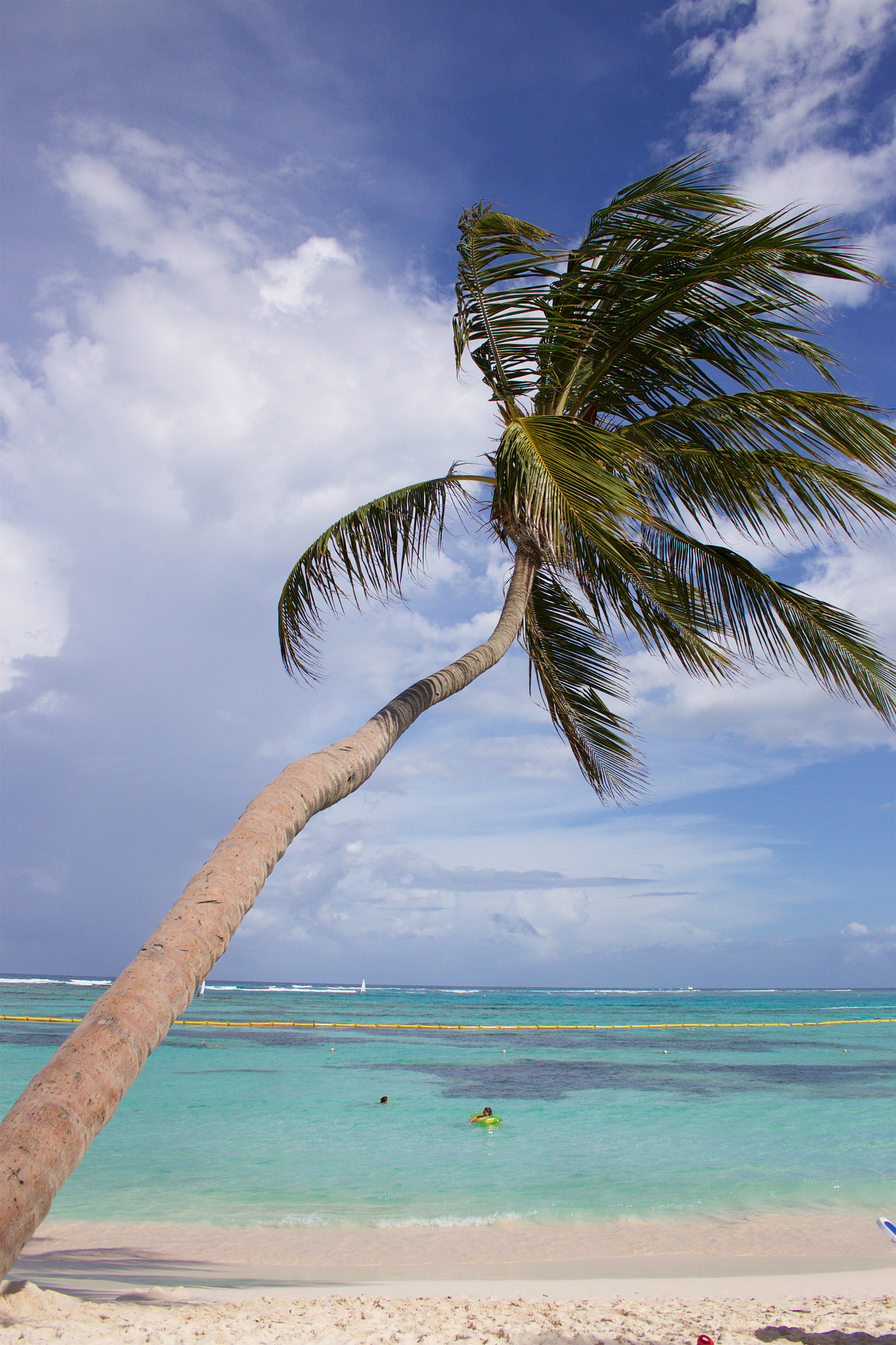 Canon EF-S 18-55mm f/3.5-5.6 USM sample photo. Vacances punta cana photography