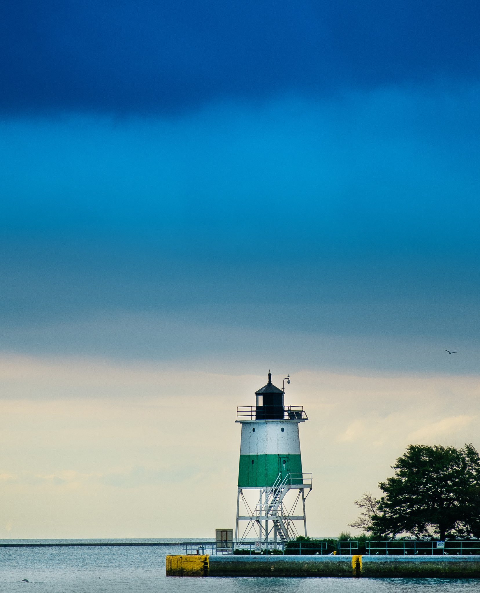 Fujifilm XF 55-200mm F3.5-4.8 R LM OIS sample photo. The blues photography