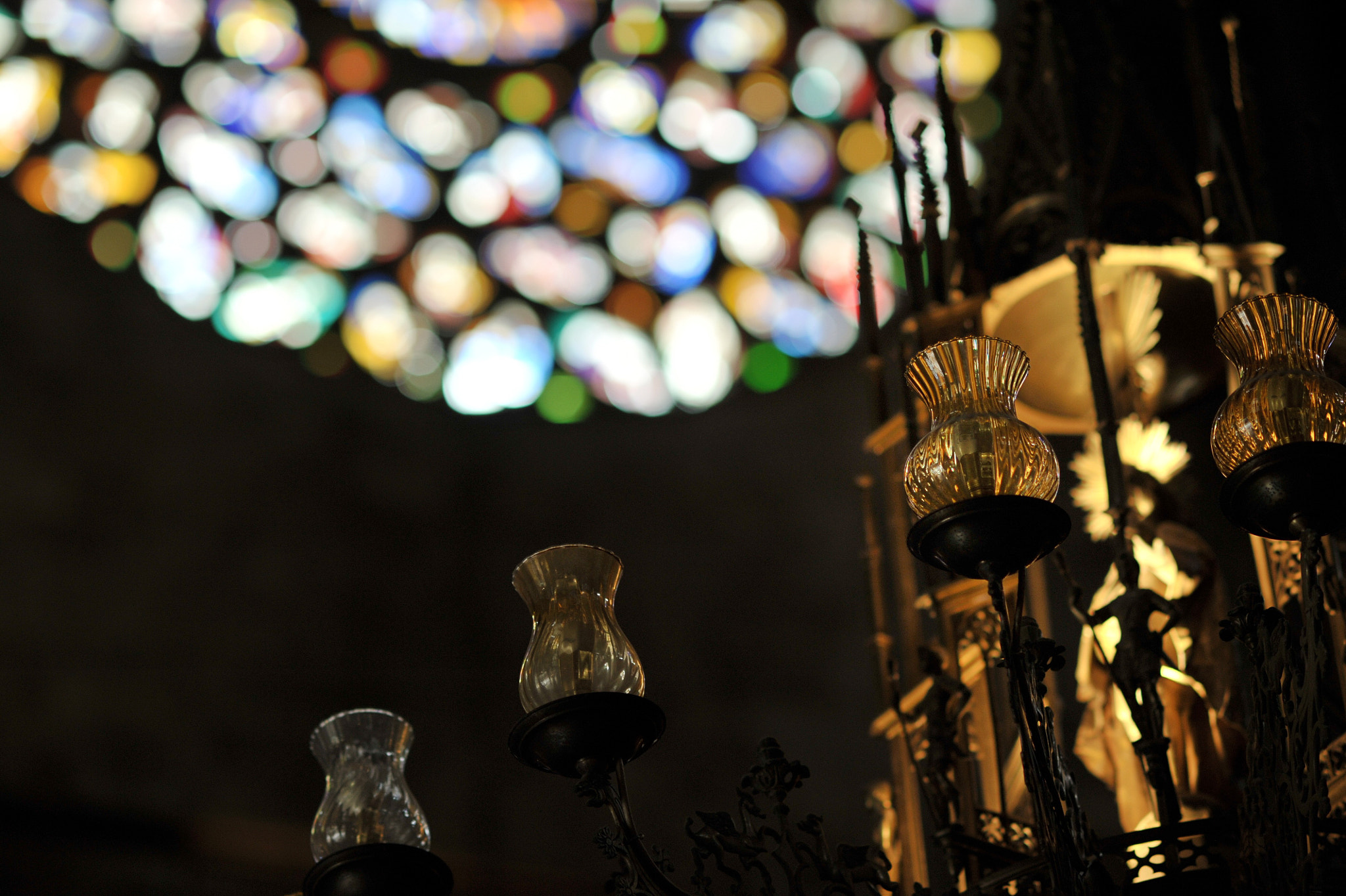 Nikon D700 + AF DC-Nikkor 135mm f/2D sample photo. Iglesia de santa maria del mar photography