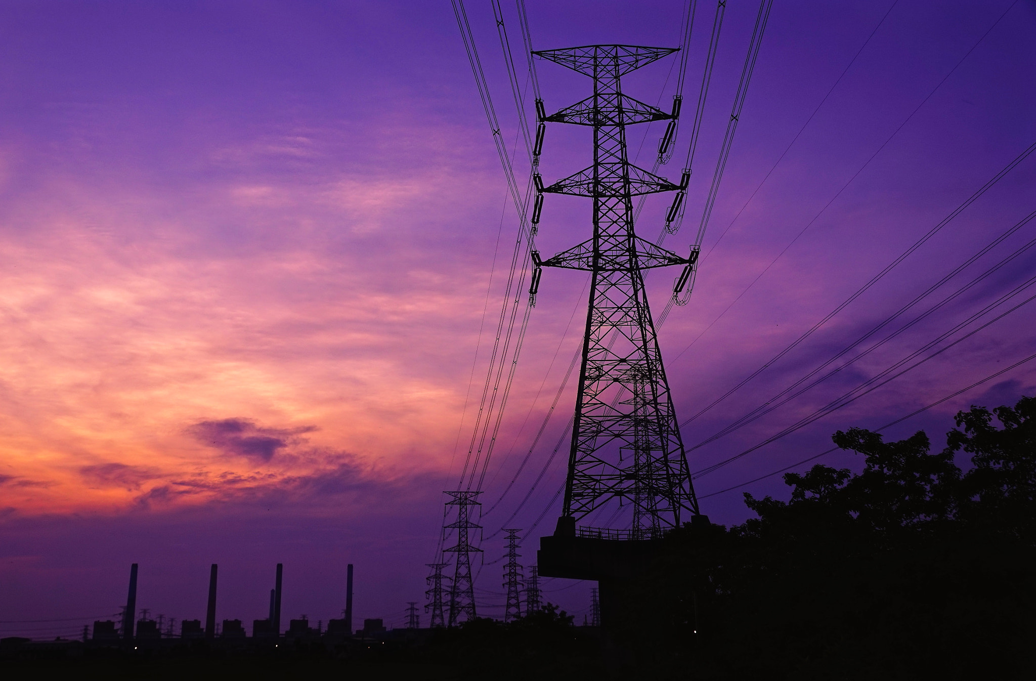 Sony DT 18-250mm F3.5-6.3 sample photo. Electrifying sunset photography