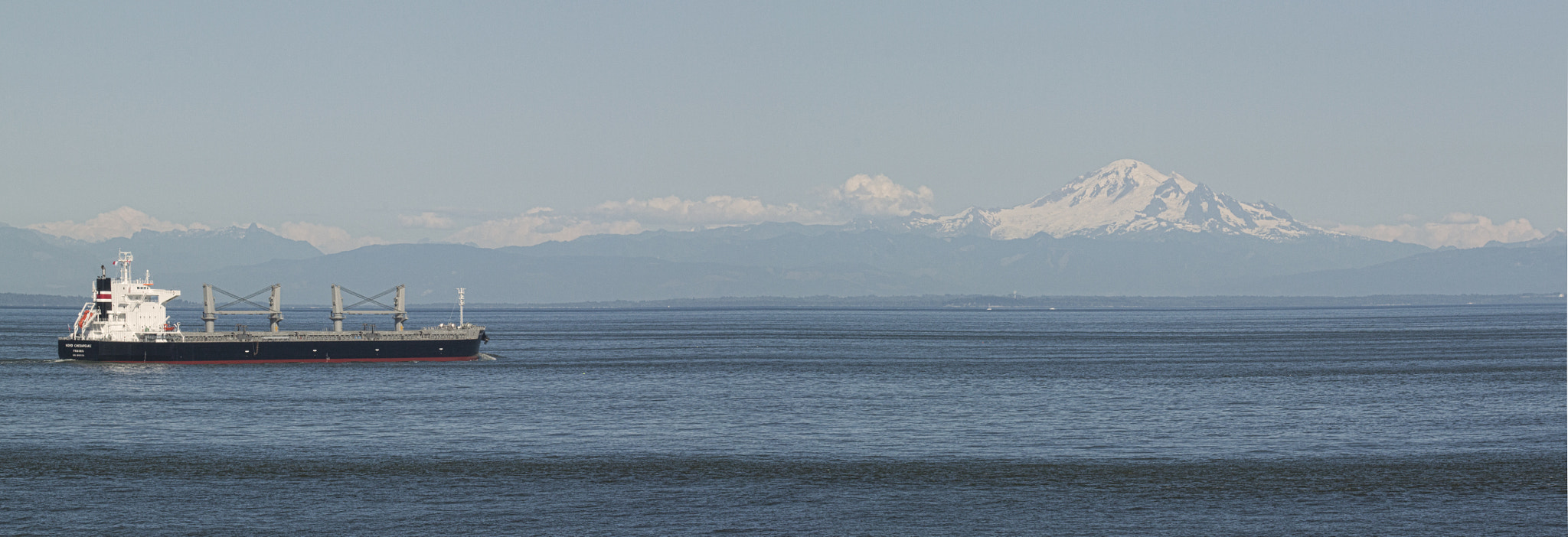 Canon EOS 500D (EOS Rebel T1i / EOS Kiss X3) + Canon EF 100-400mm F4.5-5.6L IS USM sample photo. Mt baker photography