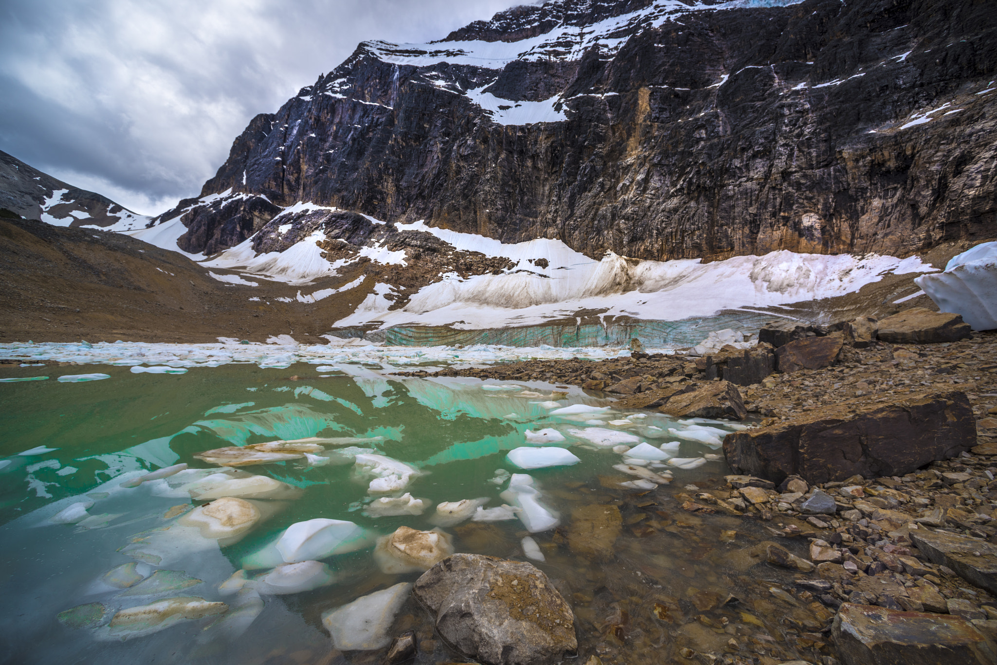 Nikon D810 + Nikon AF Nikkor 14mm F2.8D ED sample photo. Edith cavell photography