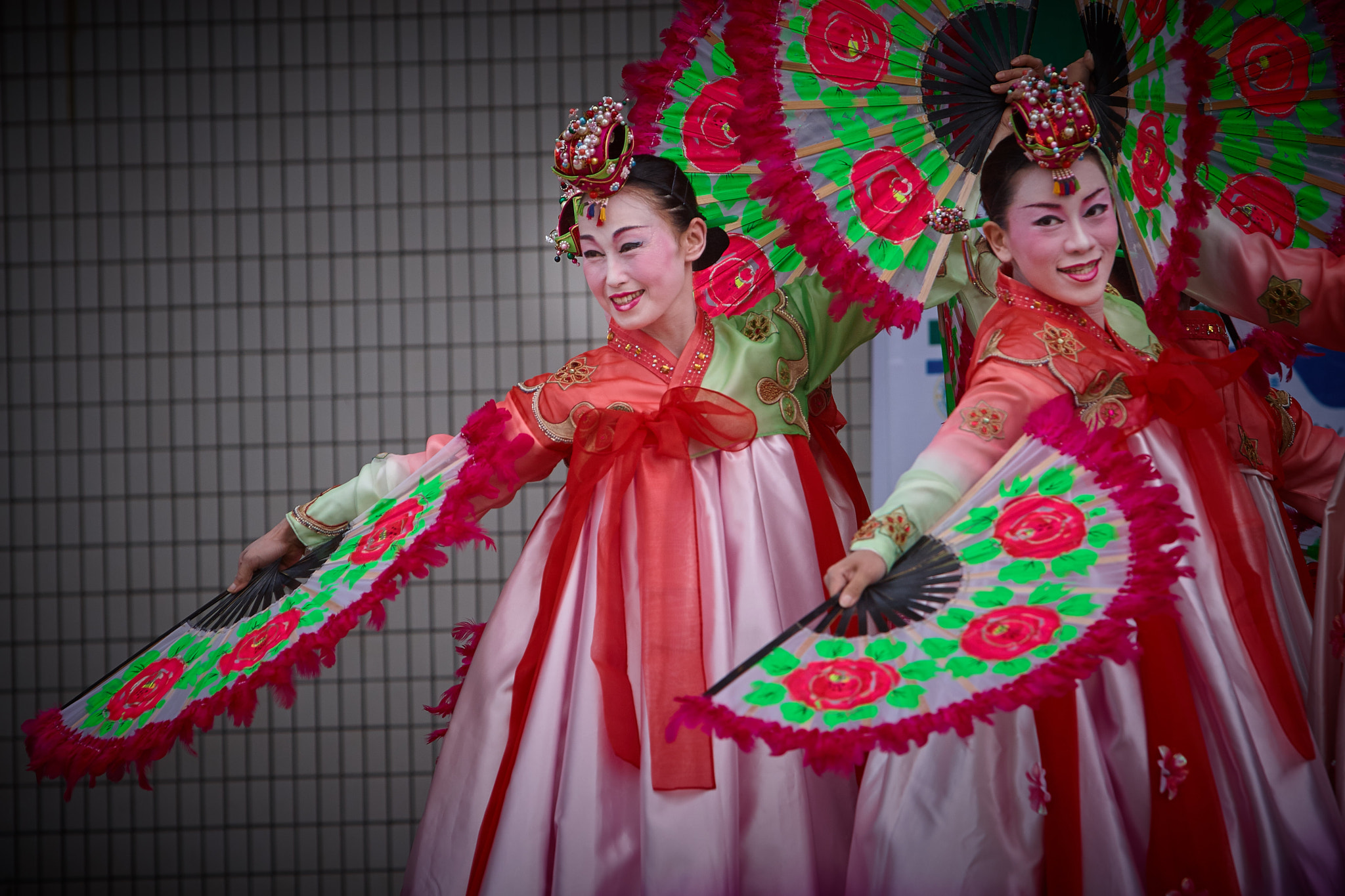 Canon EOS 30D sample photo. Korean fan dance photography