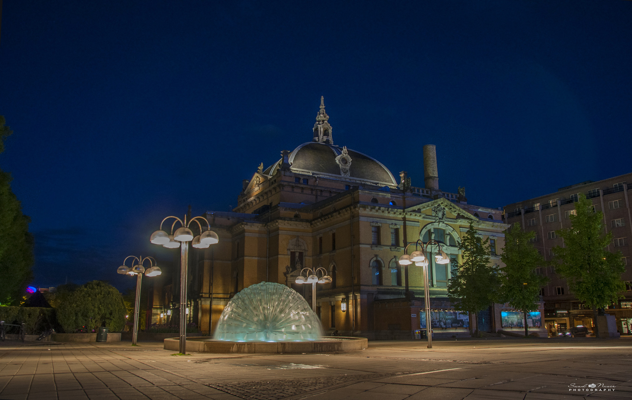 Sigma 17-50mm F2.8 EX DC OS HSM sample photo. National theatre oslo photography