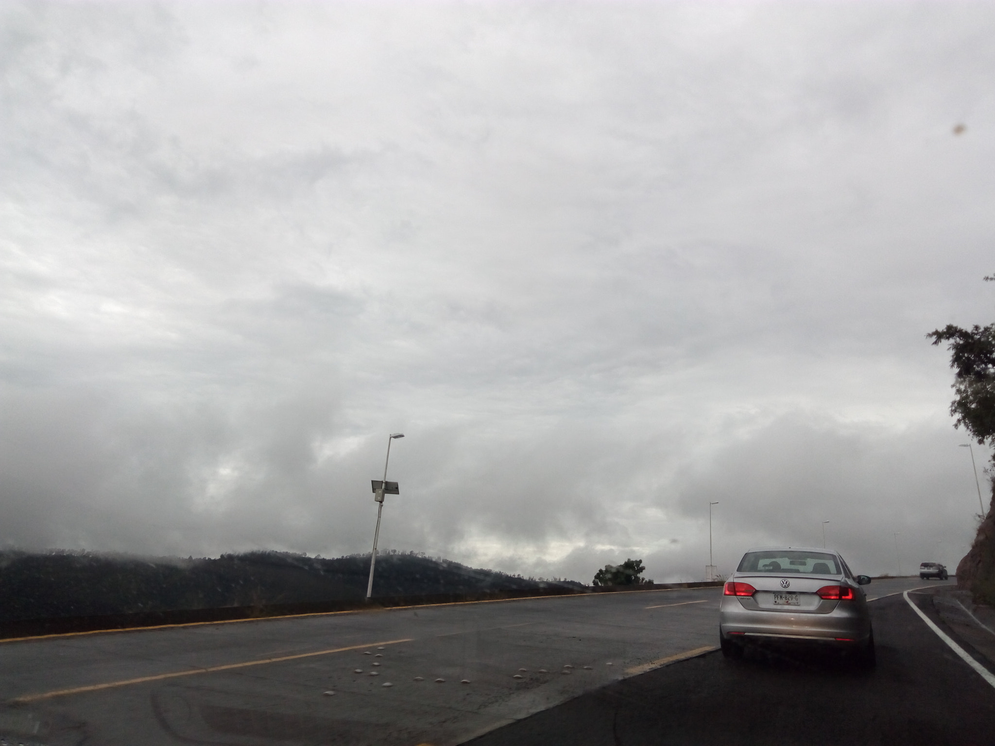 ZTE BLADE V6 sample photo. Céu cinzento photography