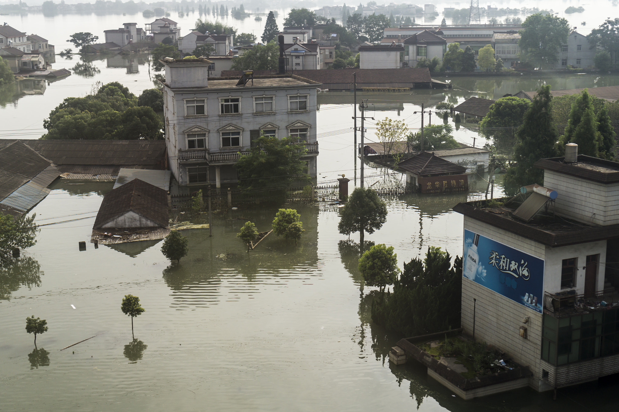 Sony Alpha a5000 (ILCE 5000) + Sony E 35mm F1.8 OSS sample photo. Anhui china flood of 2016 photography