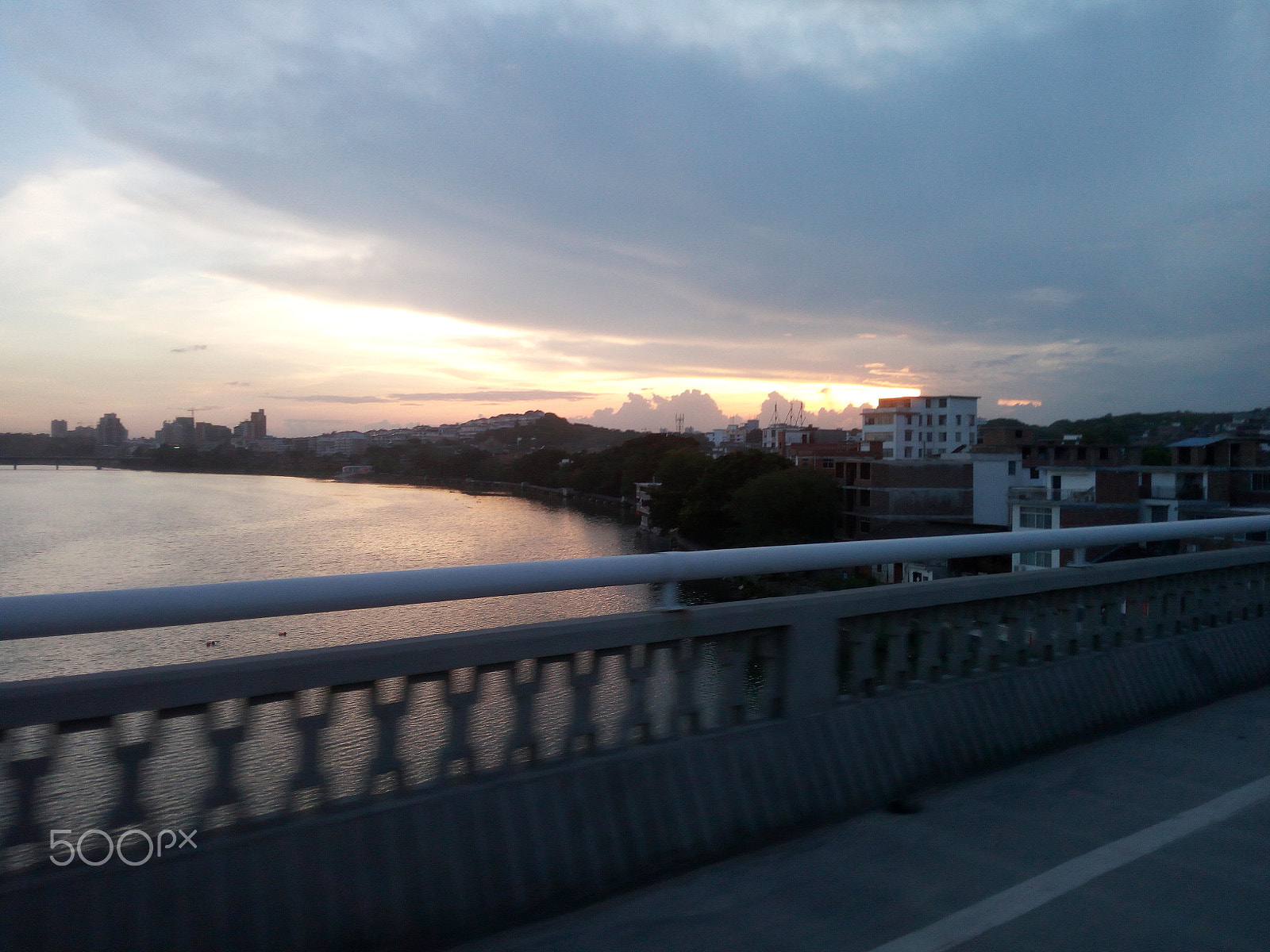 HUAWEI TANGO sample photo. 夕阳 photography