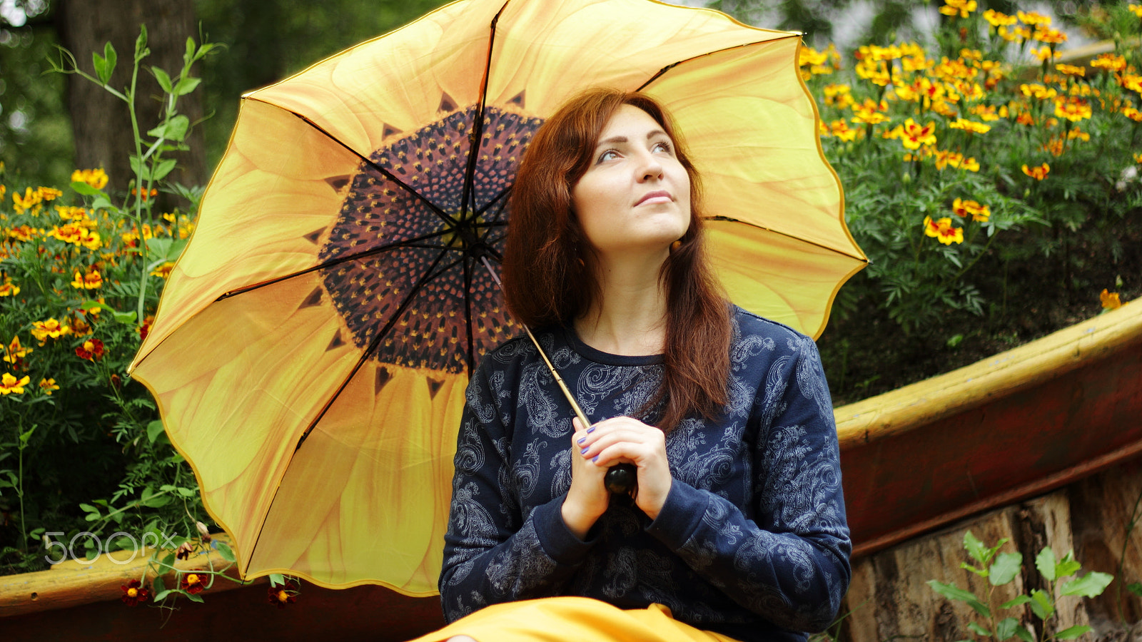Canon EF 50mm F1.8 II sample photo. Sunny umbrella photography