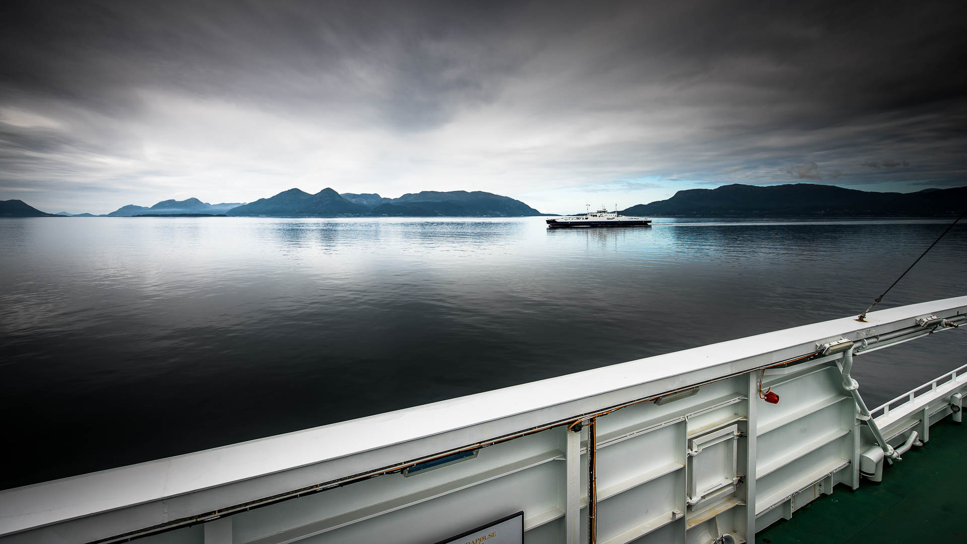 Sony a7R II + Canon EF 16-35mm F4L IS USM sample photo. On the ferry photography