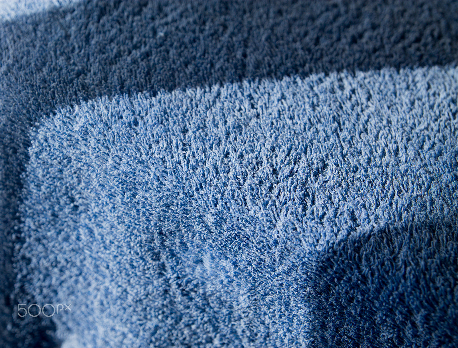 Tamron SP AF 17-50mm F2.8 XR Di II LD Aspherical (IF) sample photo. The blue towel photography
