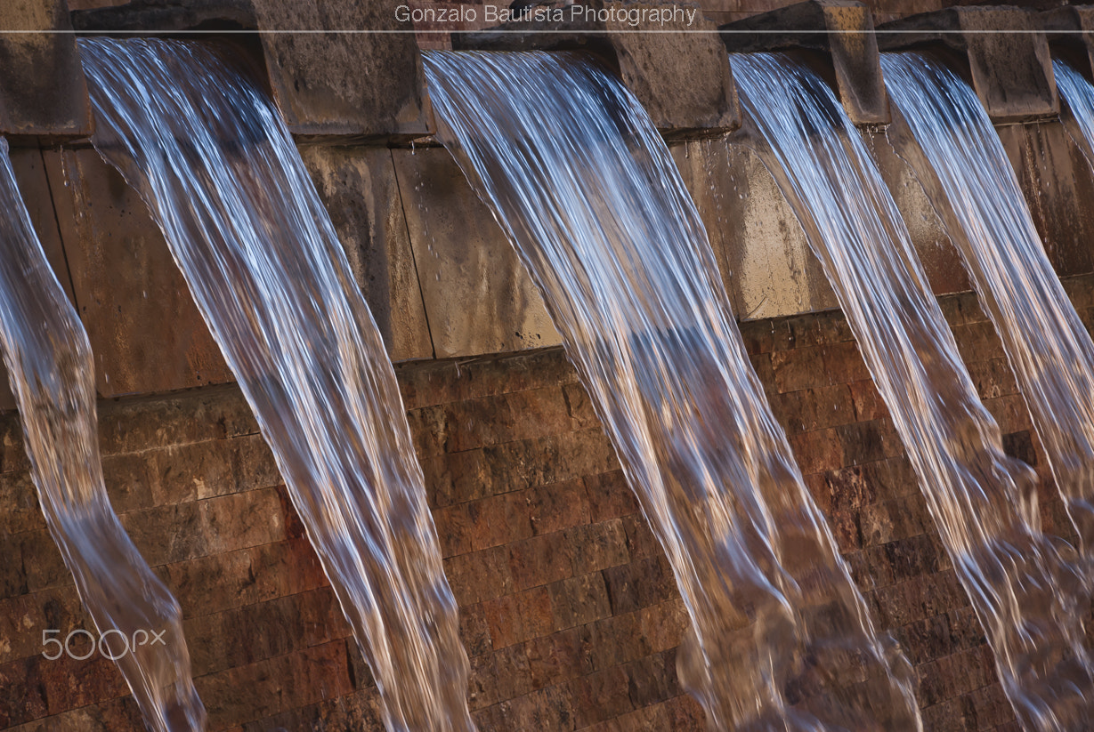 Nikon D40X sample photo. Driving water. photography