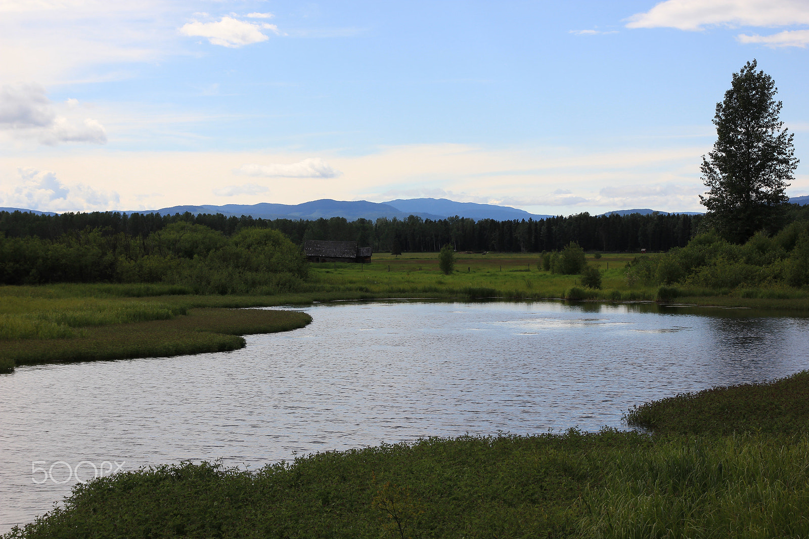 Canon EOS 550D (EOS Rebel T2i / EOS Kiss X4) sample photo. Rocky lake photography