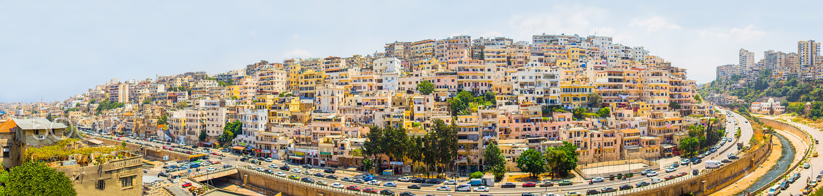 Canon EOS 700D (EOS Rebel T5i / EOS Kiss X7i) + Canon EF 35mm F2 sample photo. Tripoli photography