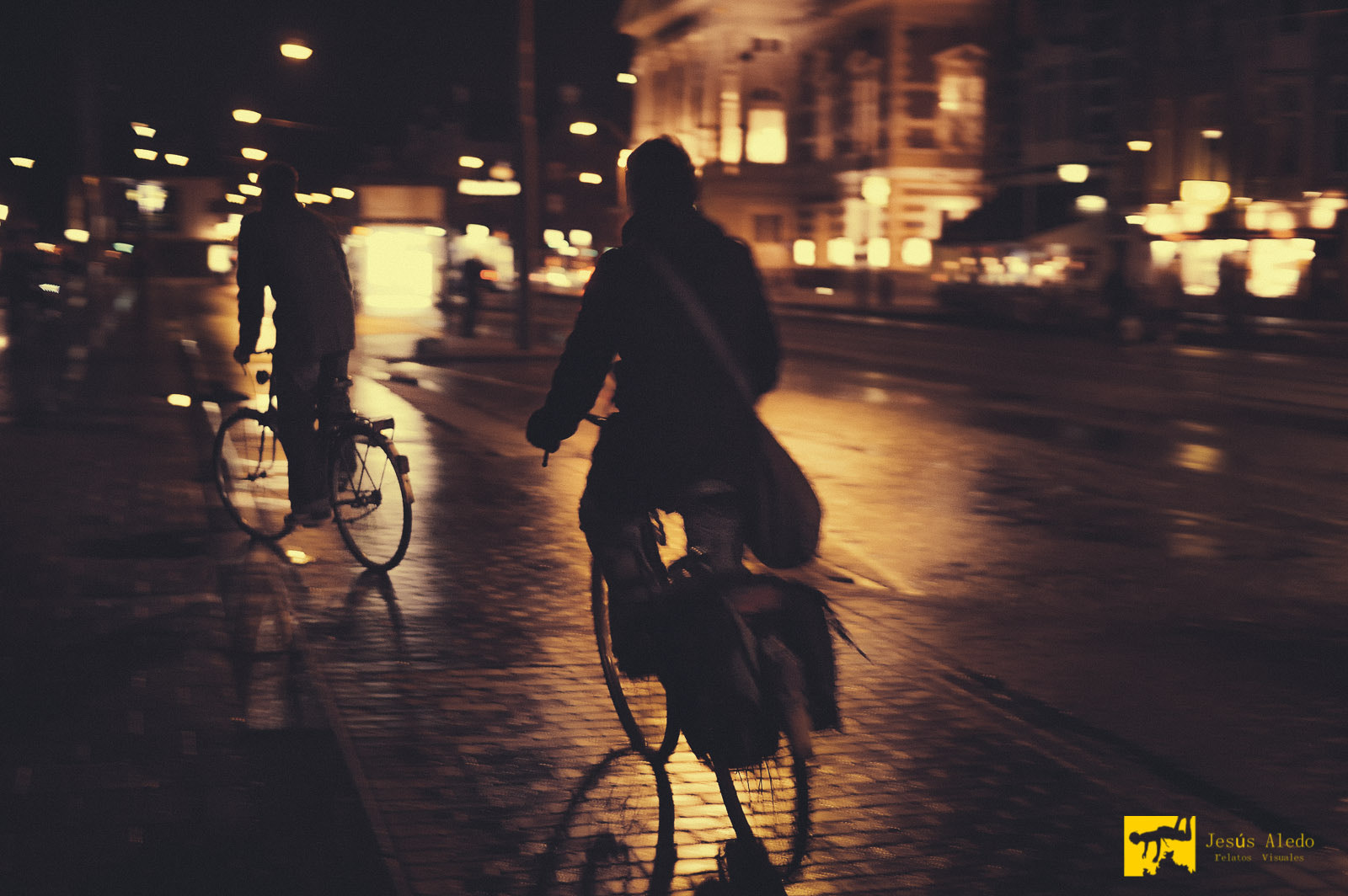 Nikon D70 + Sigma 30mm F1.4 EX DC HSM sample photo. "in the golden night" photography