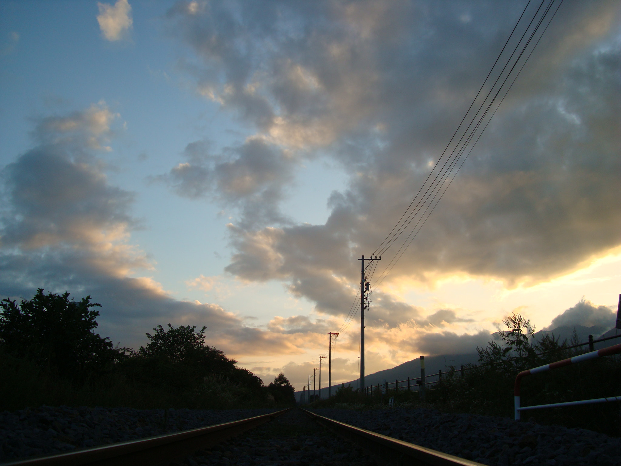 Sony DSC-W200 sample photo. Road to the sky photography