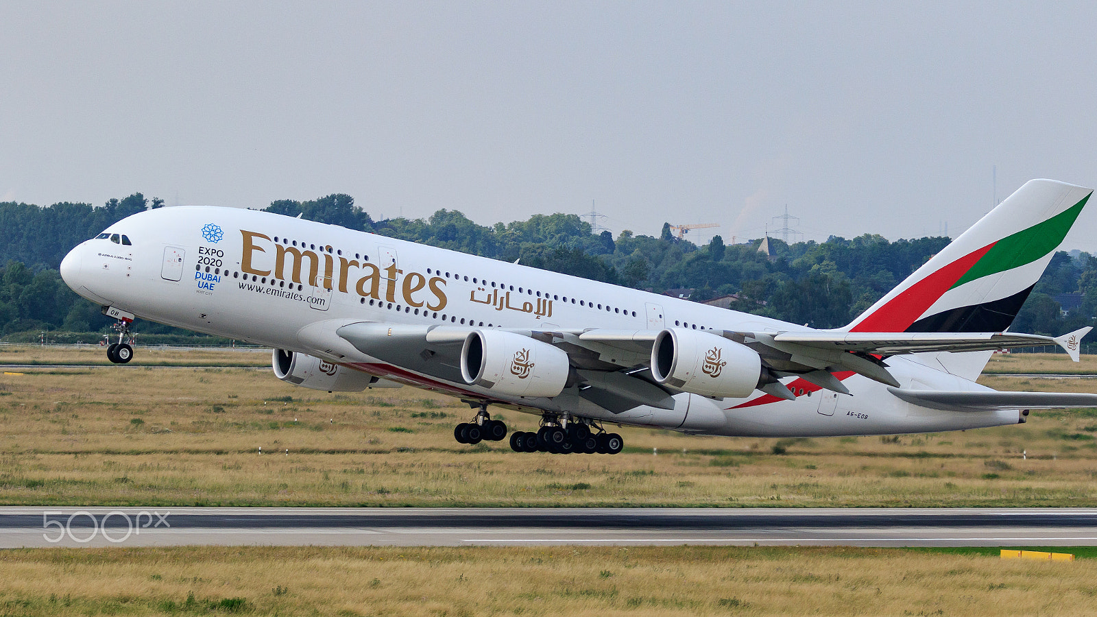 Canon EOS 7D Mark II + Canon EF 70-200mm F2.8L IS II USM sample photo. Planespotting düsseldorf photography