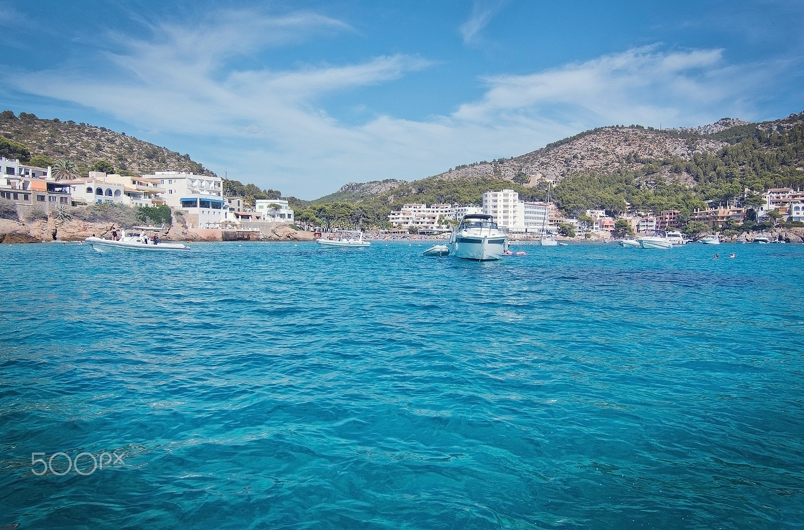 Nikon D7100 + Nikon AF-S Nikkor 24-85mm F3.5-4.5G ED VR sample photo. Blue azure sant elm mallorca photography