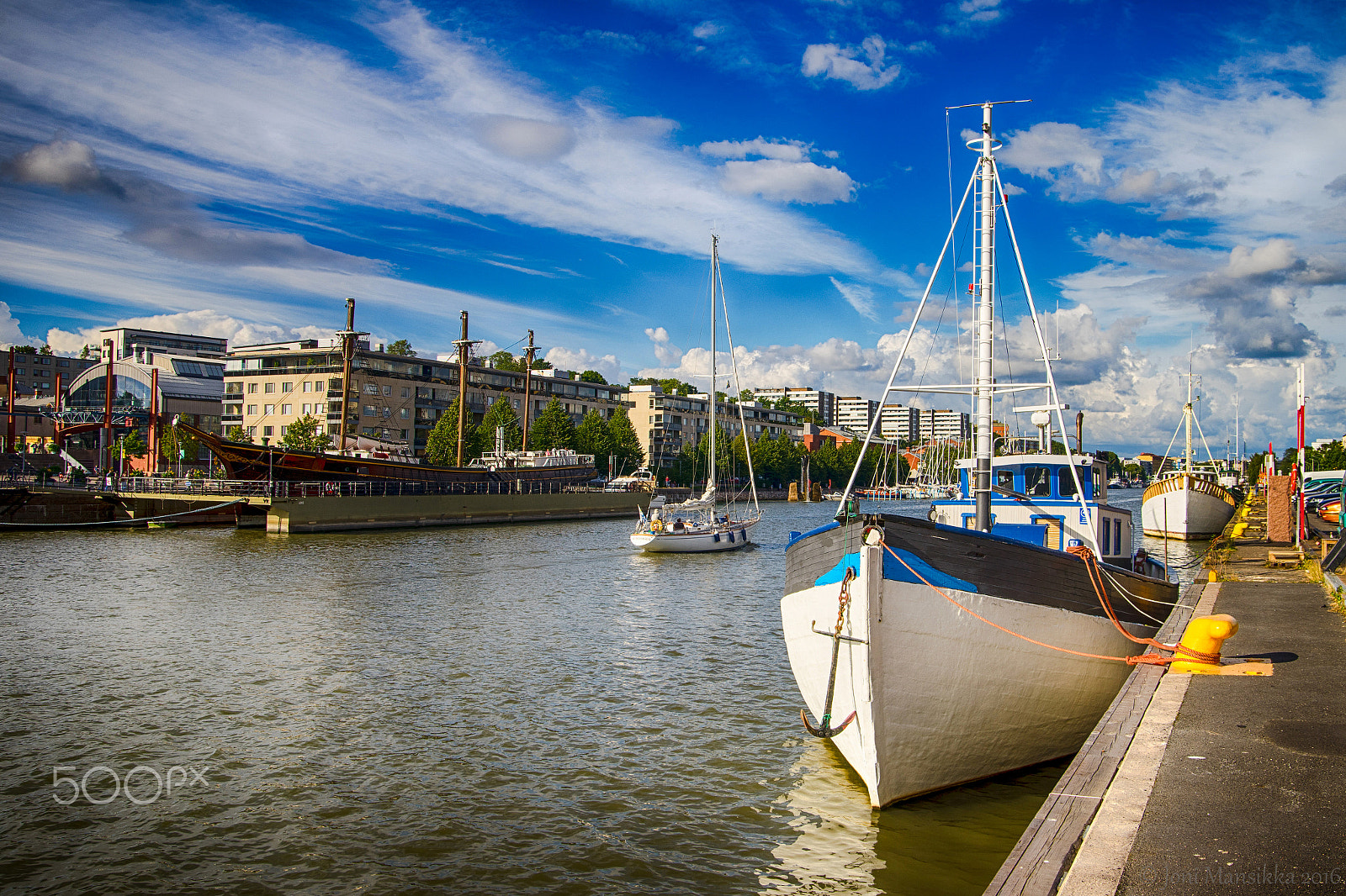 Sony a7 + Tamron SP 24-70mm F2.8 Di VC USD sample photo. Blue sky over the river photography