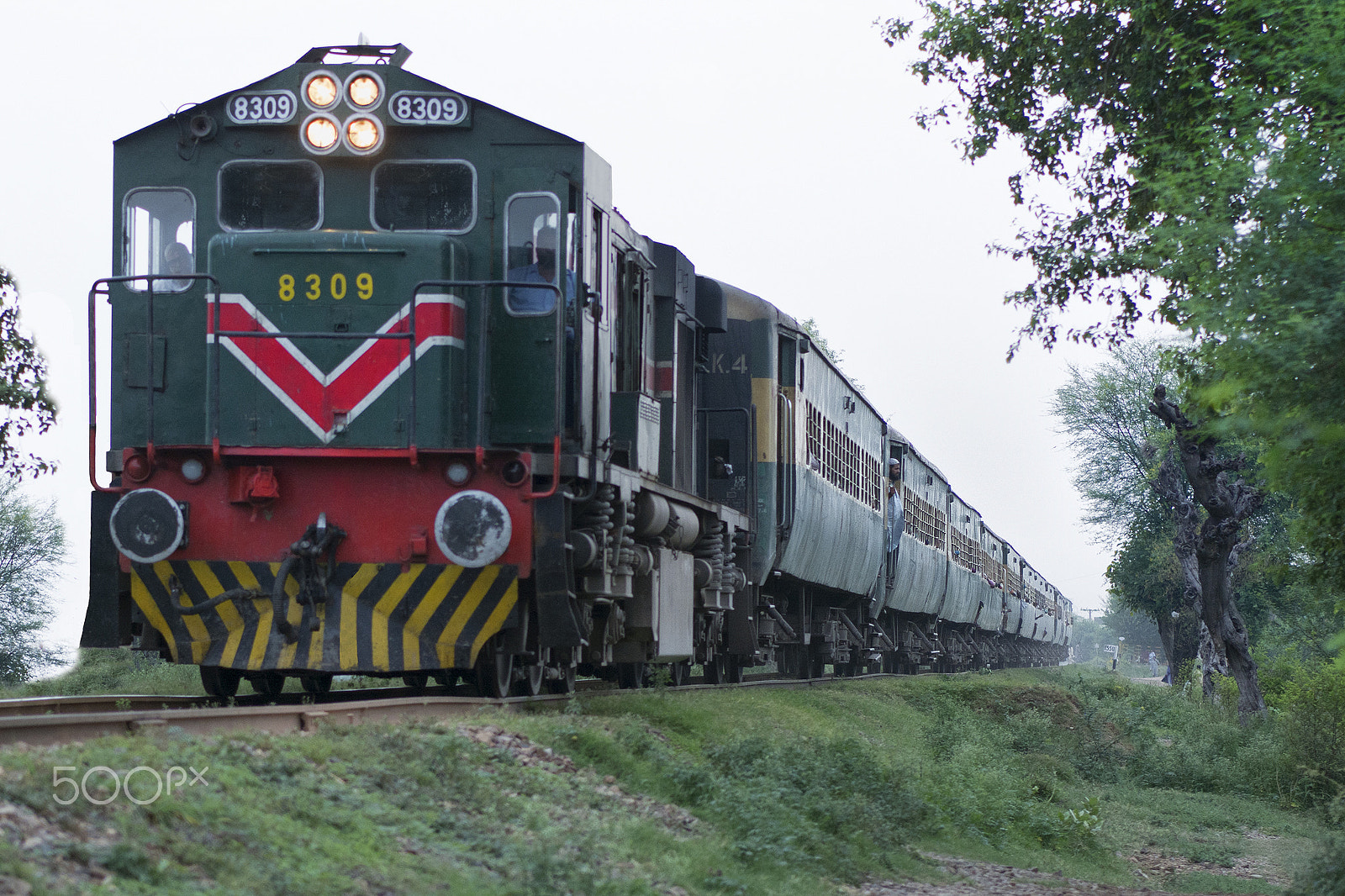 Nikon AF-S Nikkor 24-70mm F2.8E ED VR sample photo. Train photography