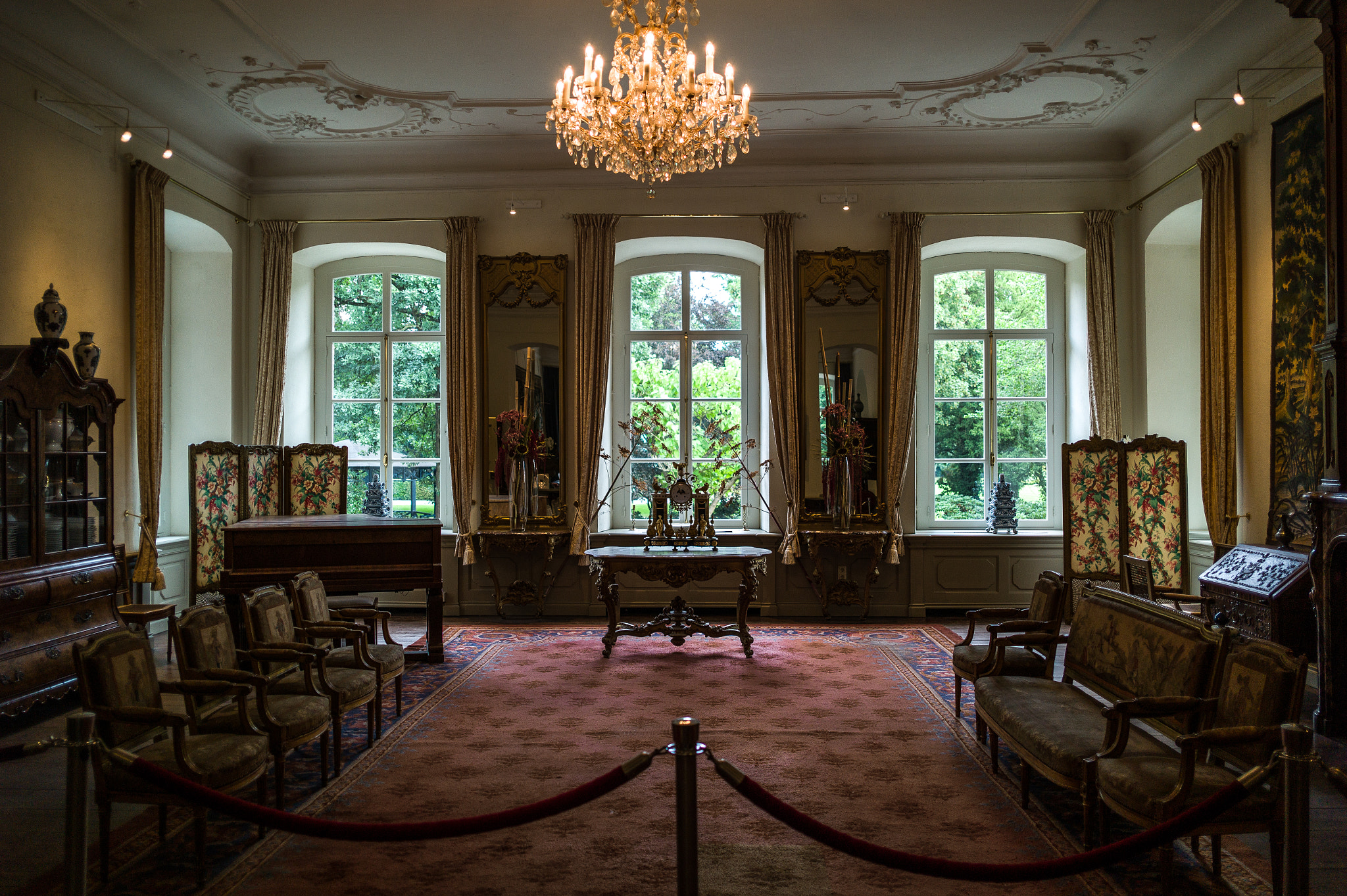 Leica M9 + Elmarit-M 28mm f/2.8 (IV) sample photo. Inside castle photography