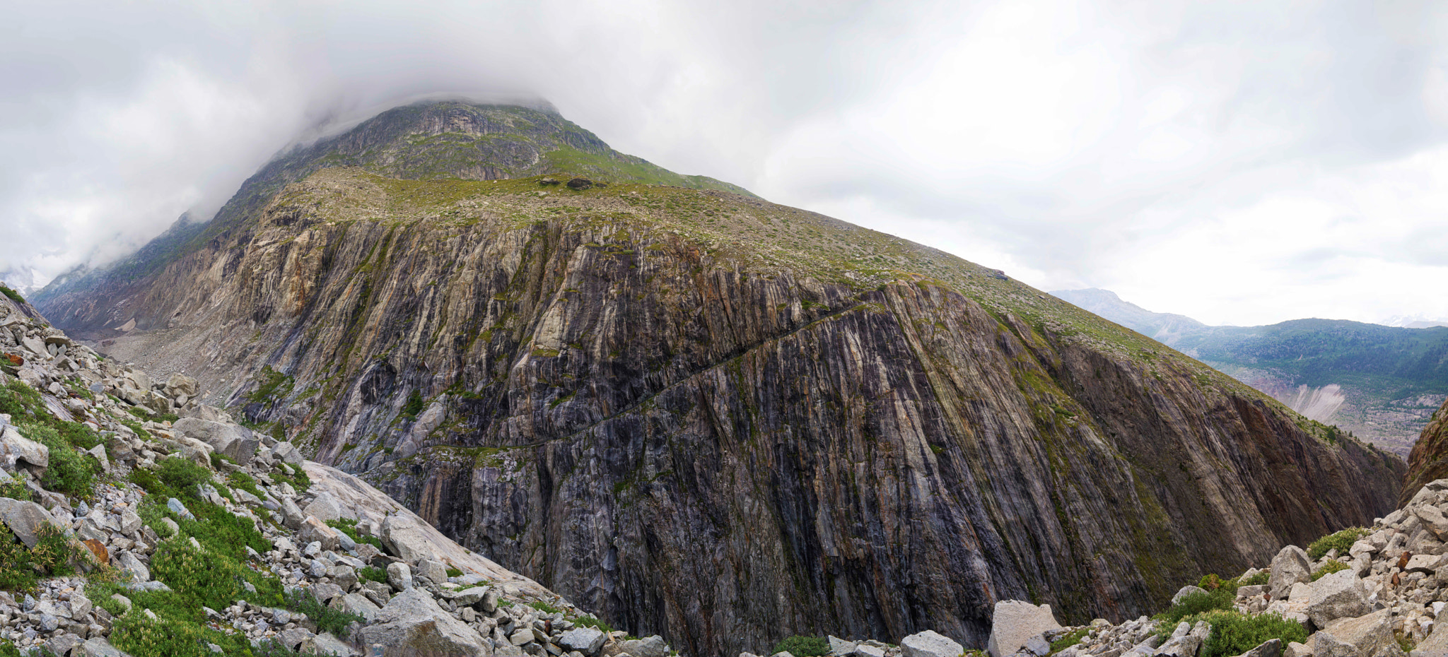 Canon EF 24-85mm F3.5-4.5 USM sample photo. The rock photography