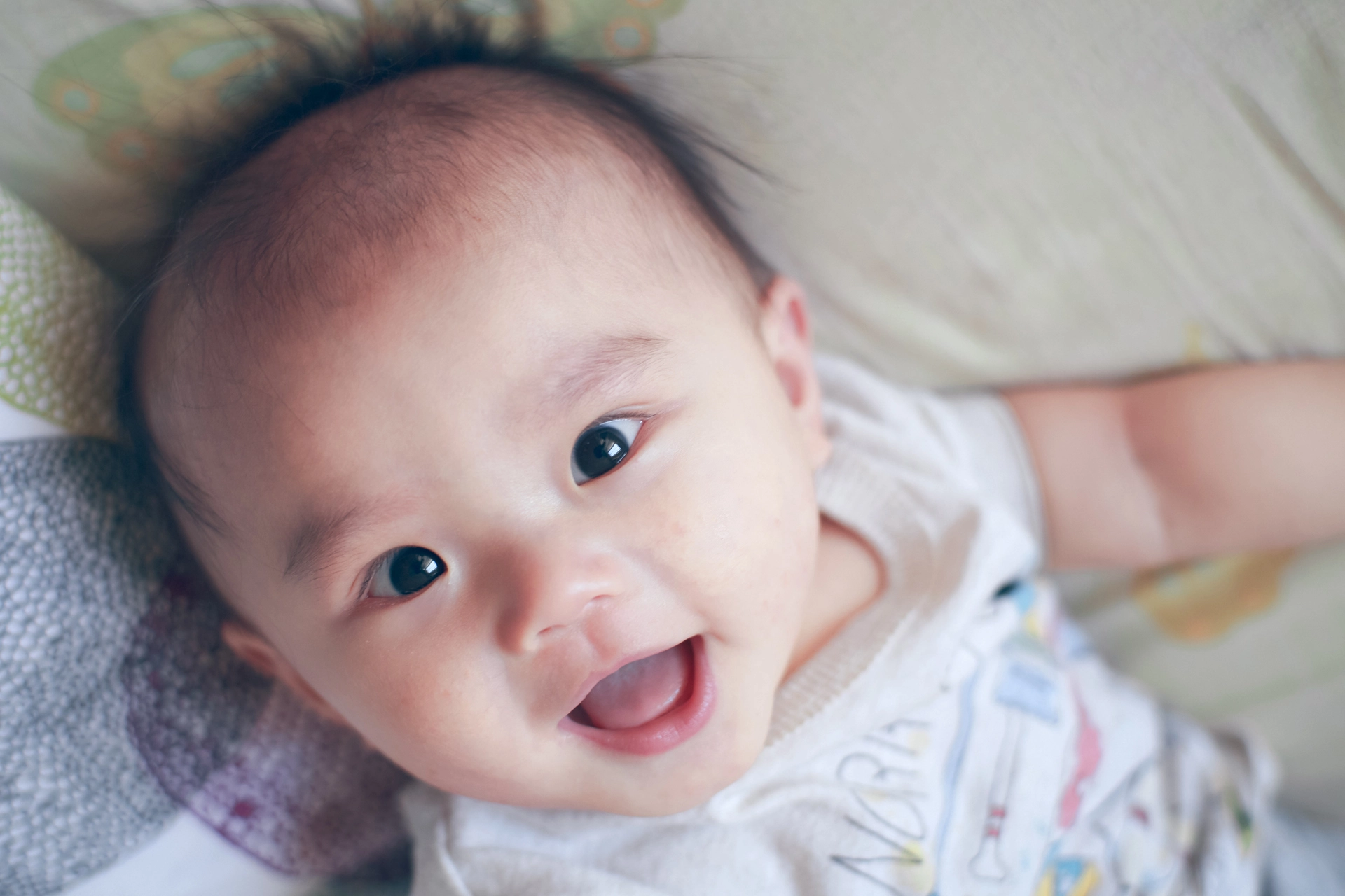 ZEISS Planar T* 50mm F1.4 sample photo. Happy baby photography