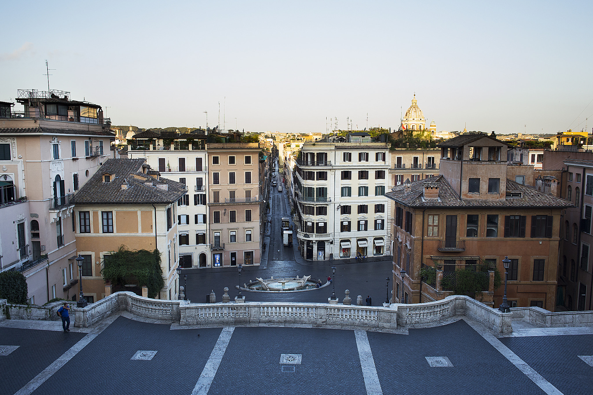 Canon EF 28mm F2.8 IS USM sample photo. Spanish steps in rome photography