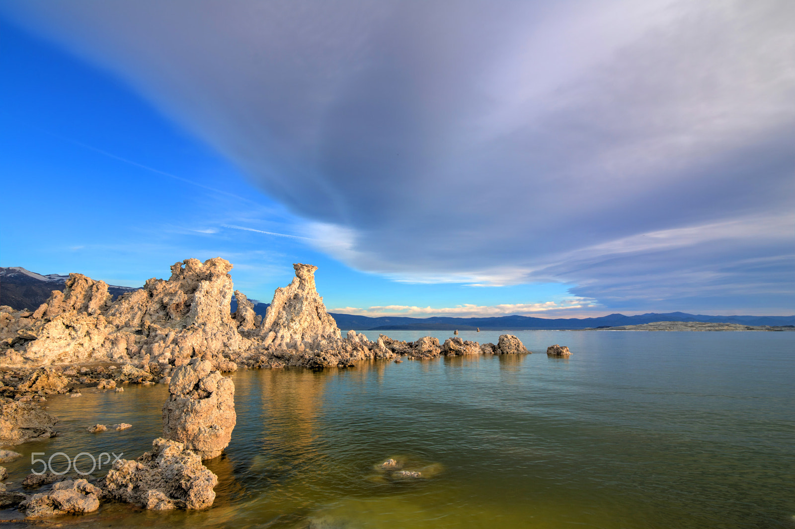 Canon EOS 750D (EOS Rebel T6i / EOS Kiss X8i) sample photo. Mono lake () tonemapped b&w photography