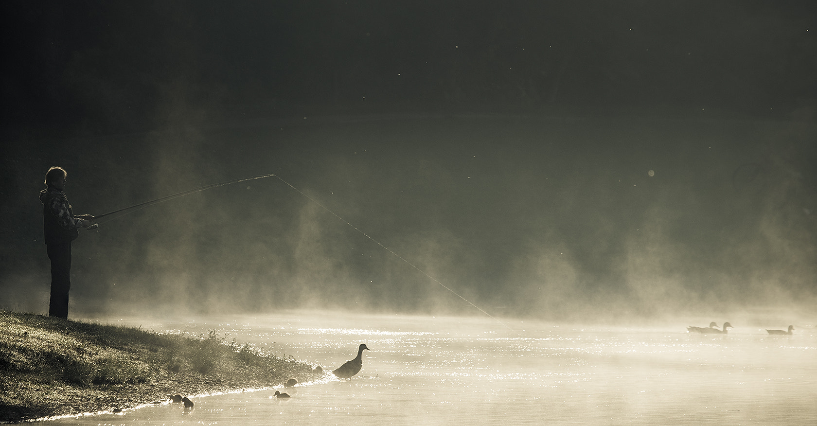 Canon EF 100-400mm F4.5-5.6L IS USM sample photo. Fisherman photography