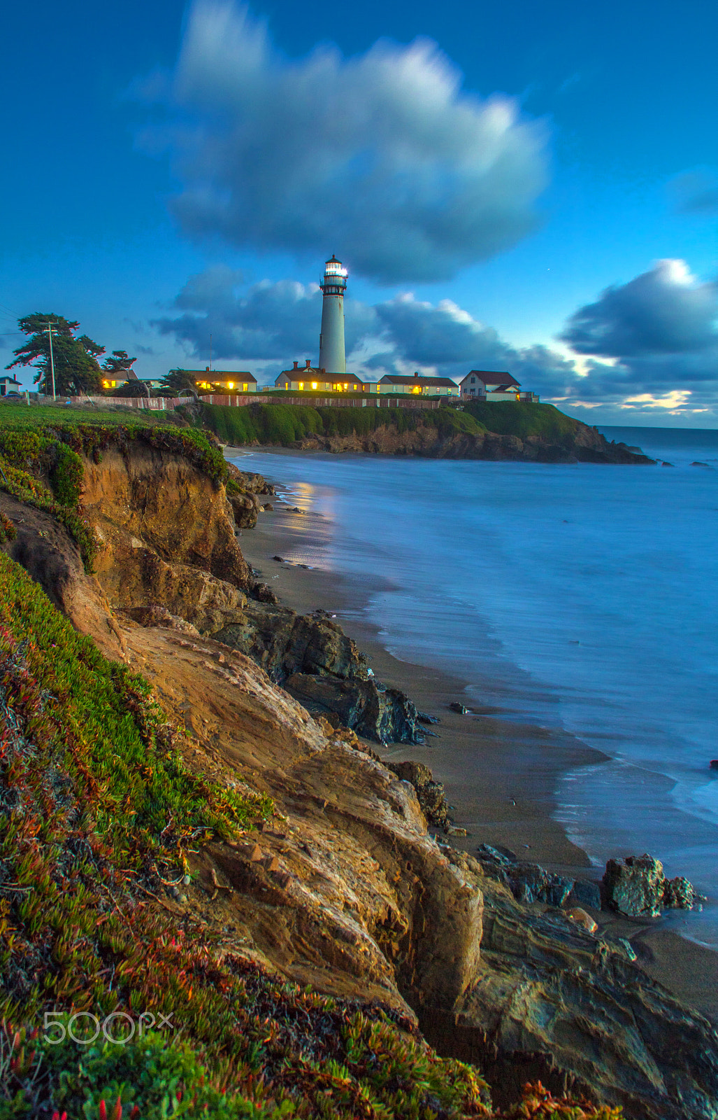 Canon EOS 750D (EOS Rebel T6i / EOS Kiss X8i) sample photo. Pigion point lighthouse photography