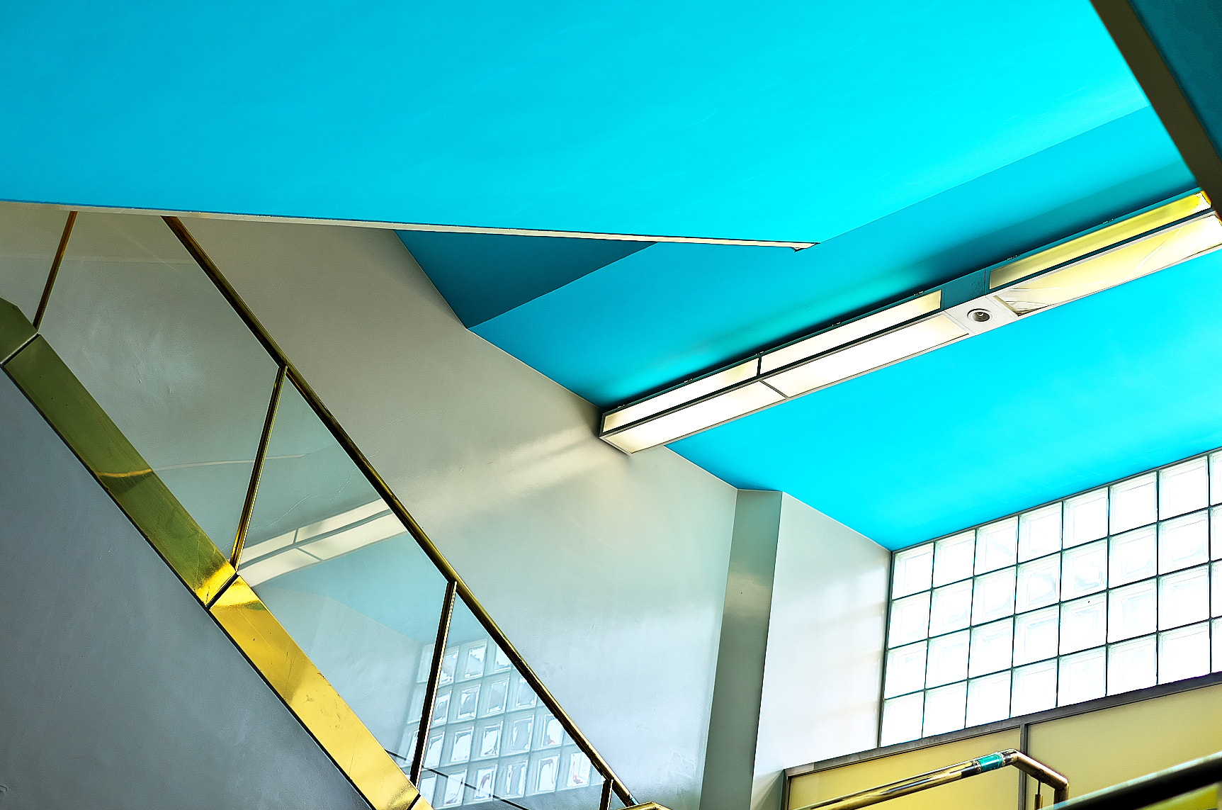 Fujifilm X-A1 sample photo. Stairs photography