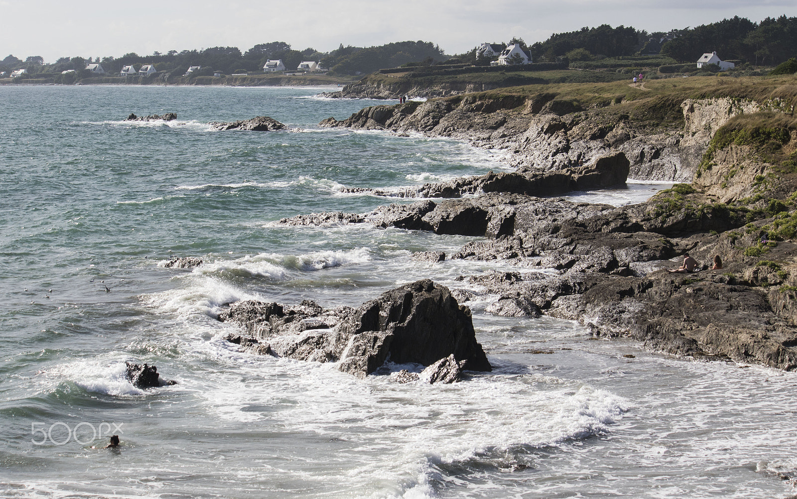 Canon EOS 7D Mark II + Canon EF-S 55-250mm F4-5.6 IS sample photo. Rocky coastline of brittany photography