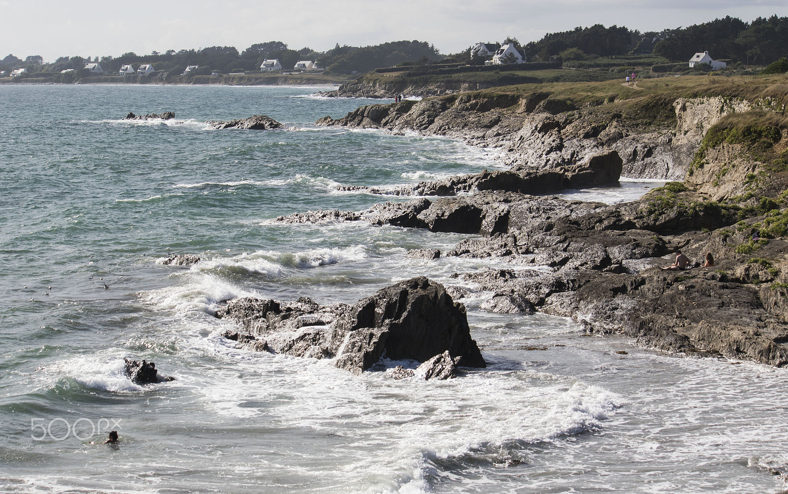 Canon EF-S 55-250mm F4-5.6 IS sample photo. Rocky coastline of brittany photography