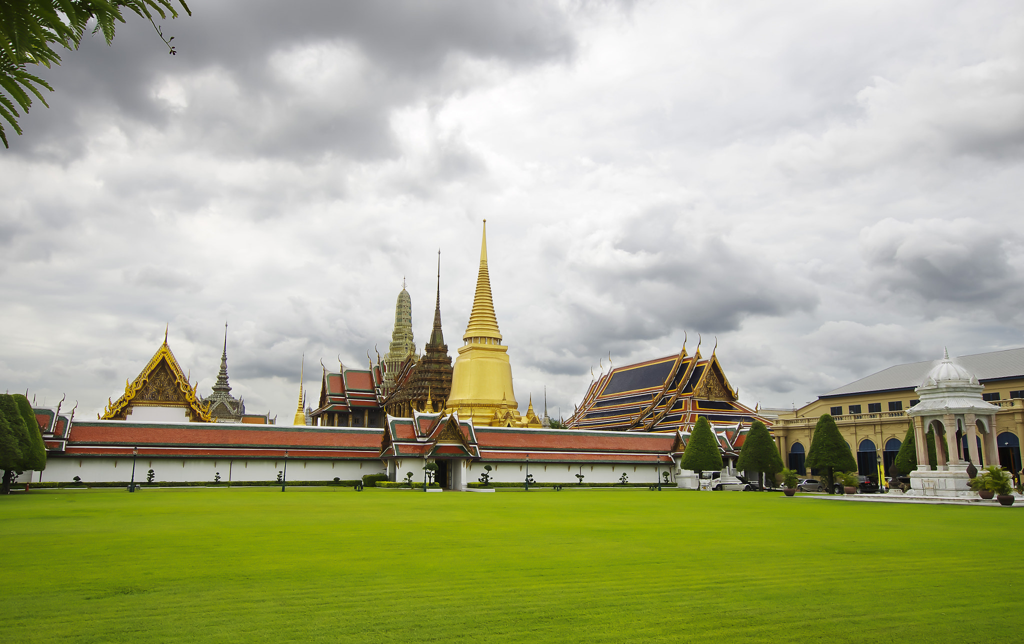 Pentax K-5 IIs sample photo. Wat phra kaew photography