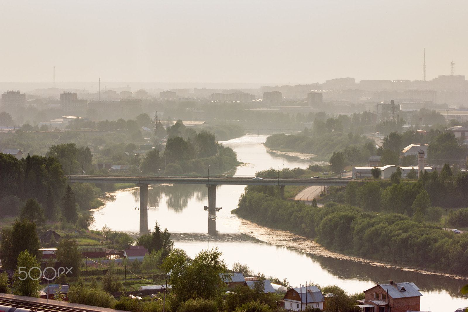 Canon EF 75-300mm f/4-5.6 USM sample photo. Beautiful cityscape of small town (uchta) photography