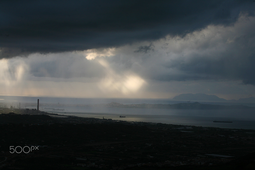 Canon EF 70-300mm F4-5.6 IS USM sample photo. Storm photography