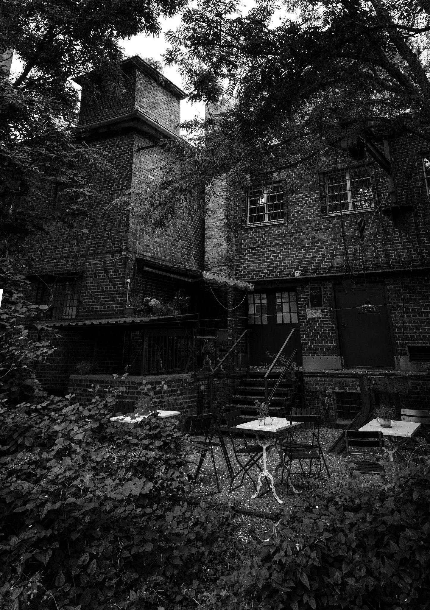 Sigma 24-105mm f/4 DG OS HSM | A sample photo. Haus im wald photography