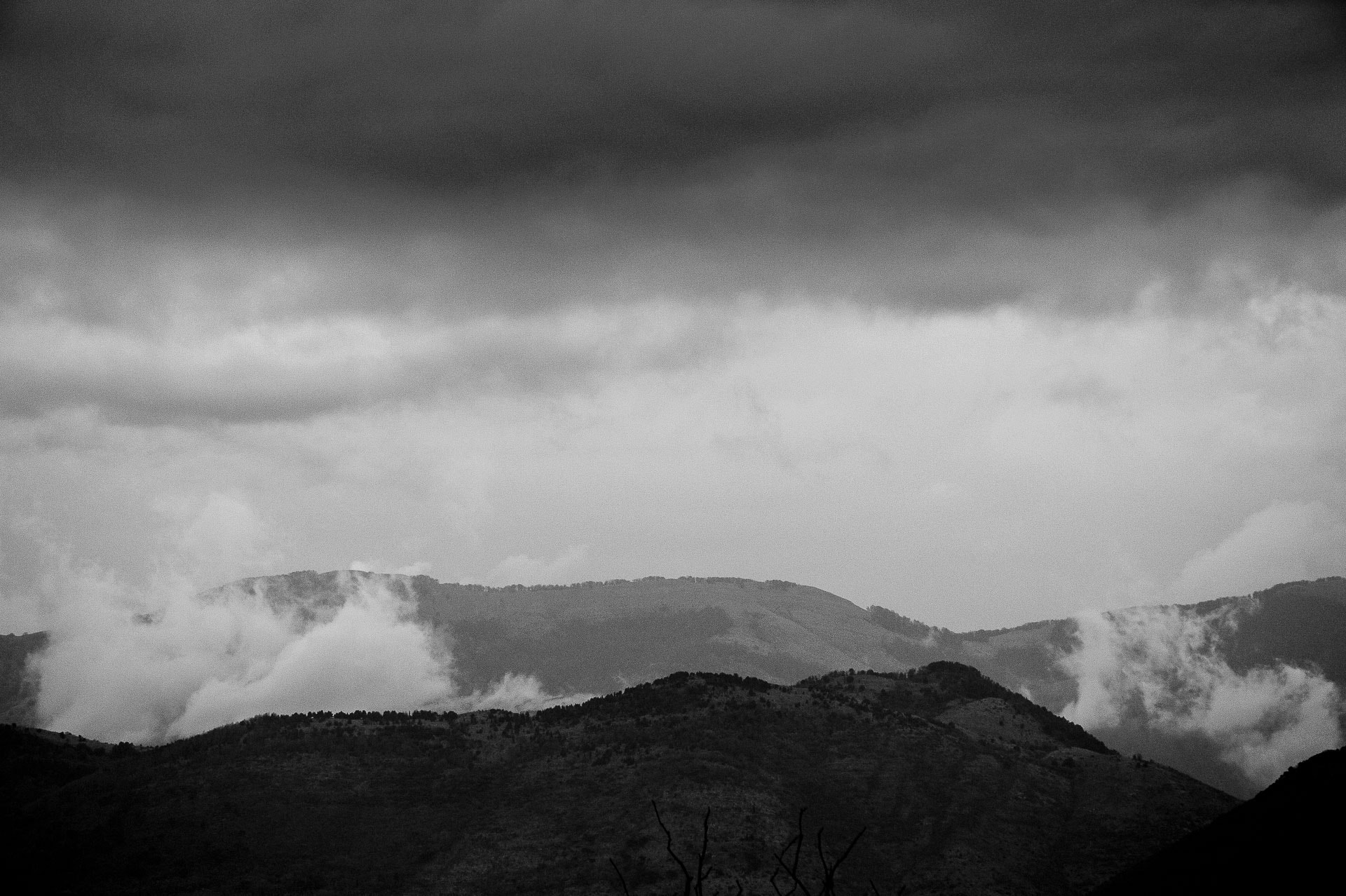Nikon Df + AF Nikkor 70-210mm f/4-5.6 sample photo. Atmosphere photography