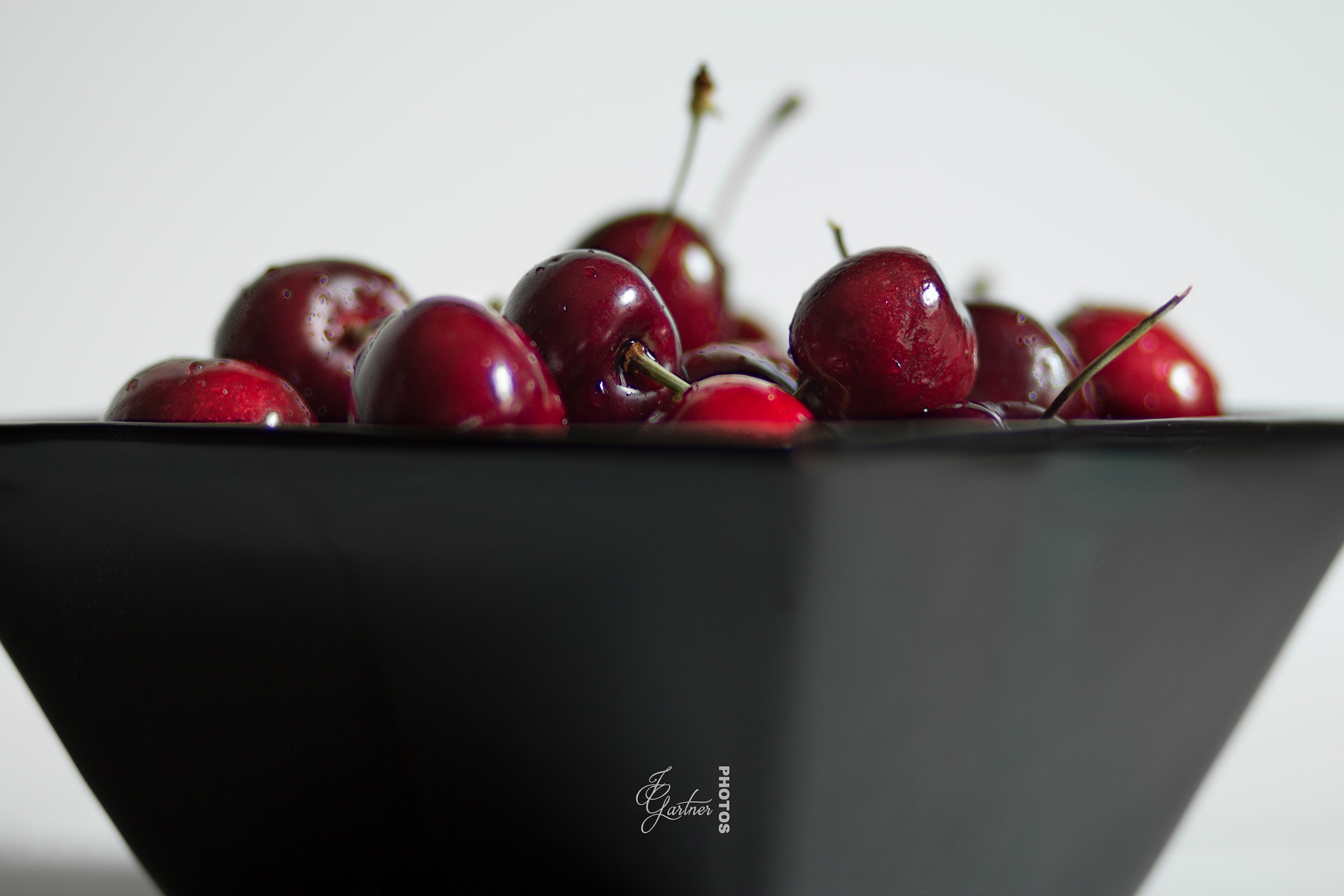 Canon EOS 650D (EOS Rebel T4i / EOS Kiss X6i) sample photo. Cherry bowl photography