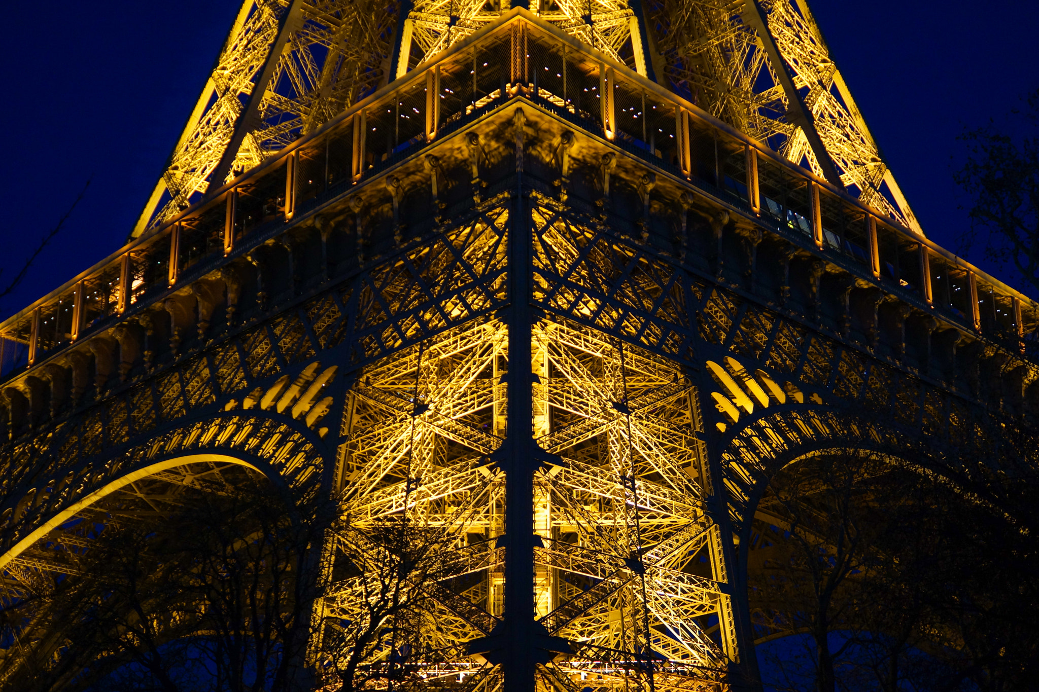 Sony SLT-A77 + Sony DT 35mm F1.8 SAM sample photo. Eiffel tower photography