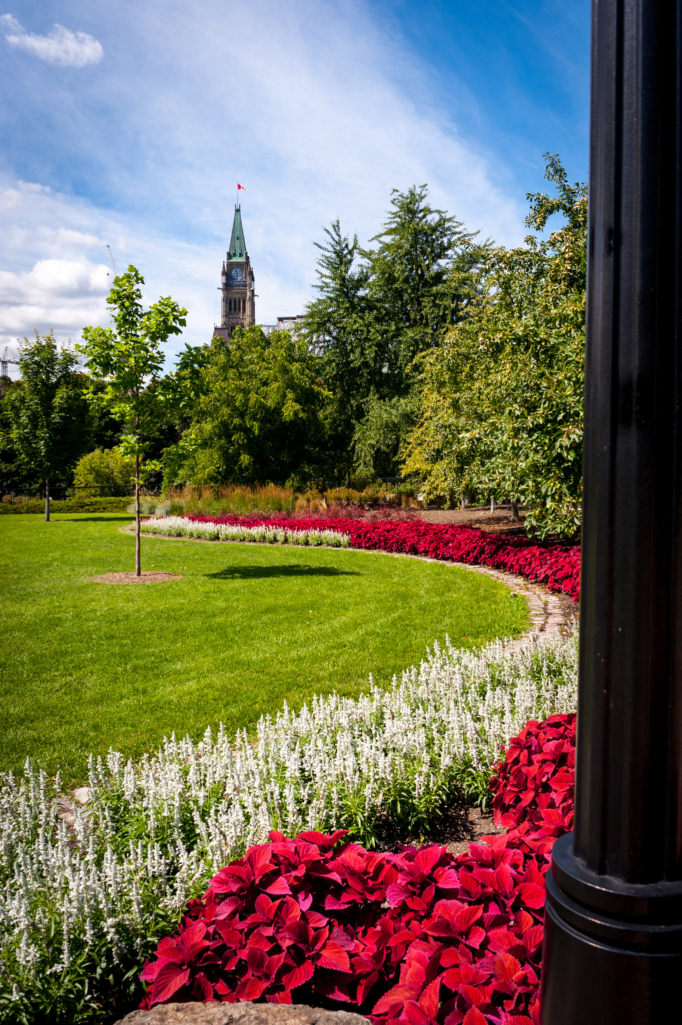 Nikon D700 + Nikon AF-S Nikkor 28mm F1.8G sample photo. Ottawa photography