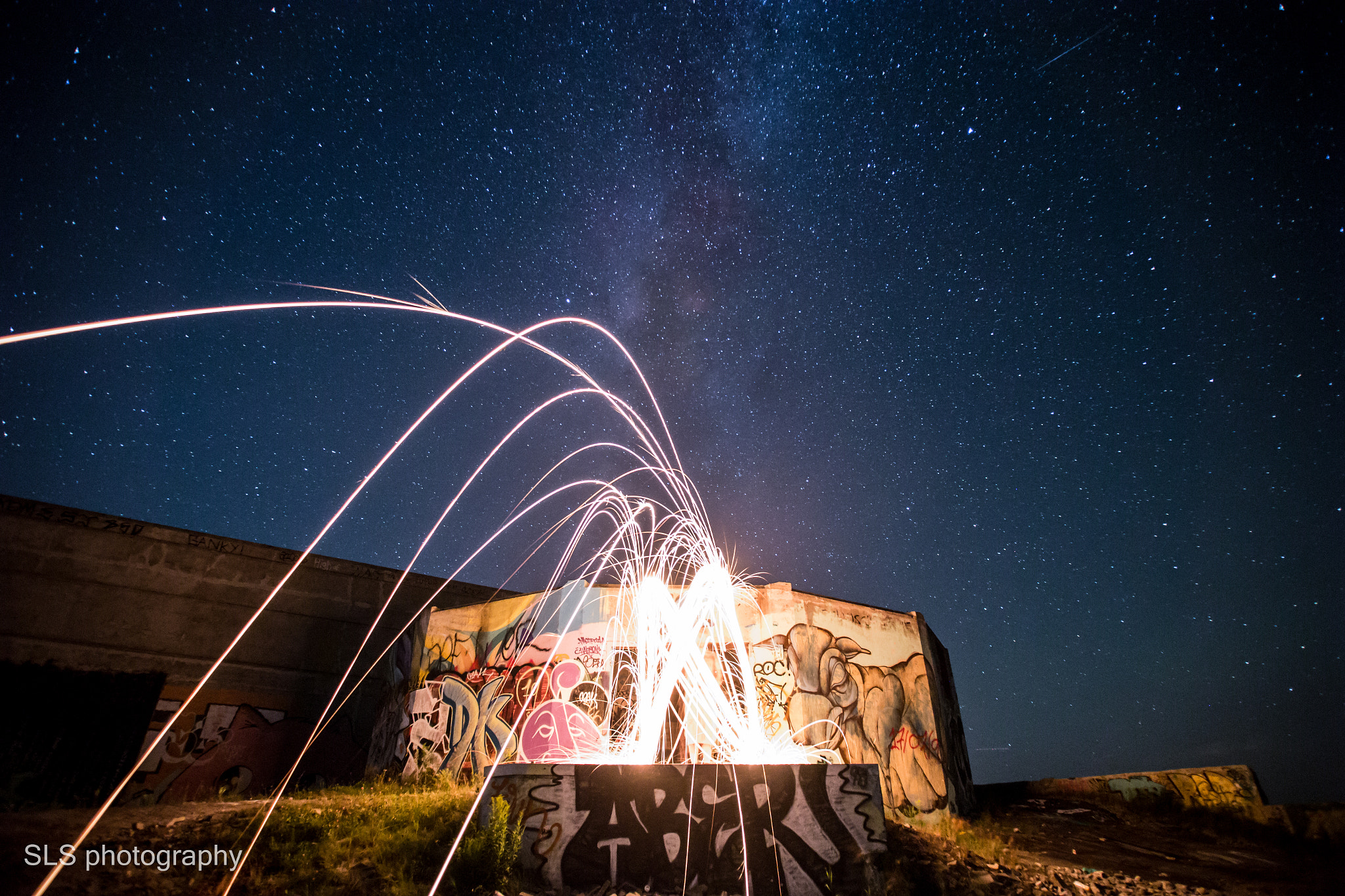 Sigma 17-35mm f/2.8-4 EX DG Aspherical HSM sample photo. Shooting stars photography