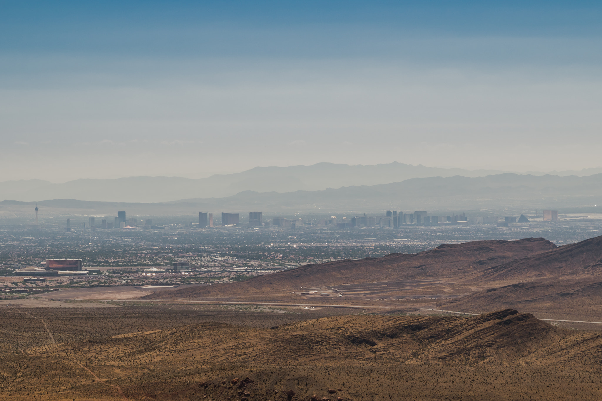 Canon EF 400mm f/2.8L sample photo. Dog days haze photography