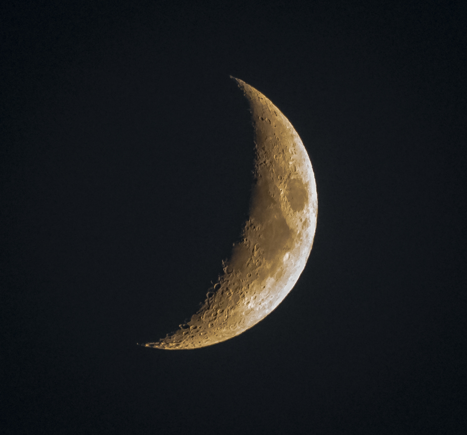 Sigma 150-500mm F5-6.3 DG OS HSM sample photo. Cresent moon photography