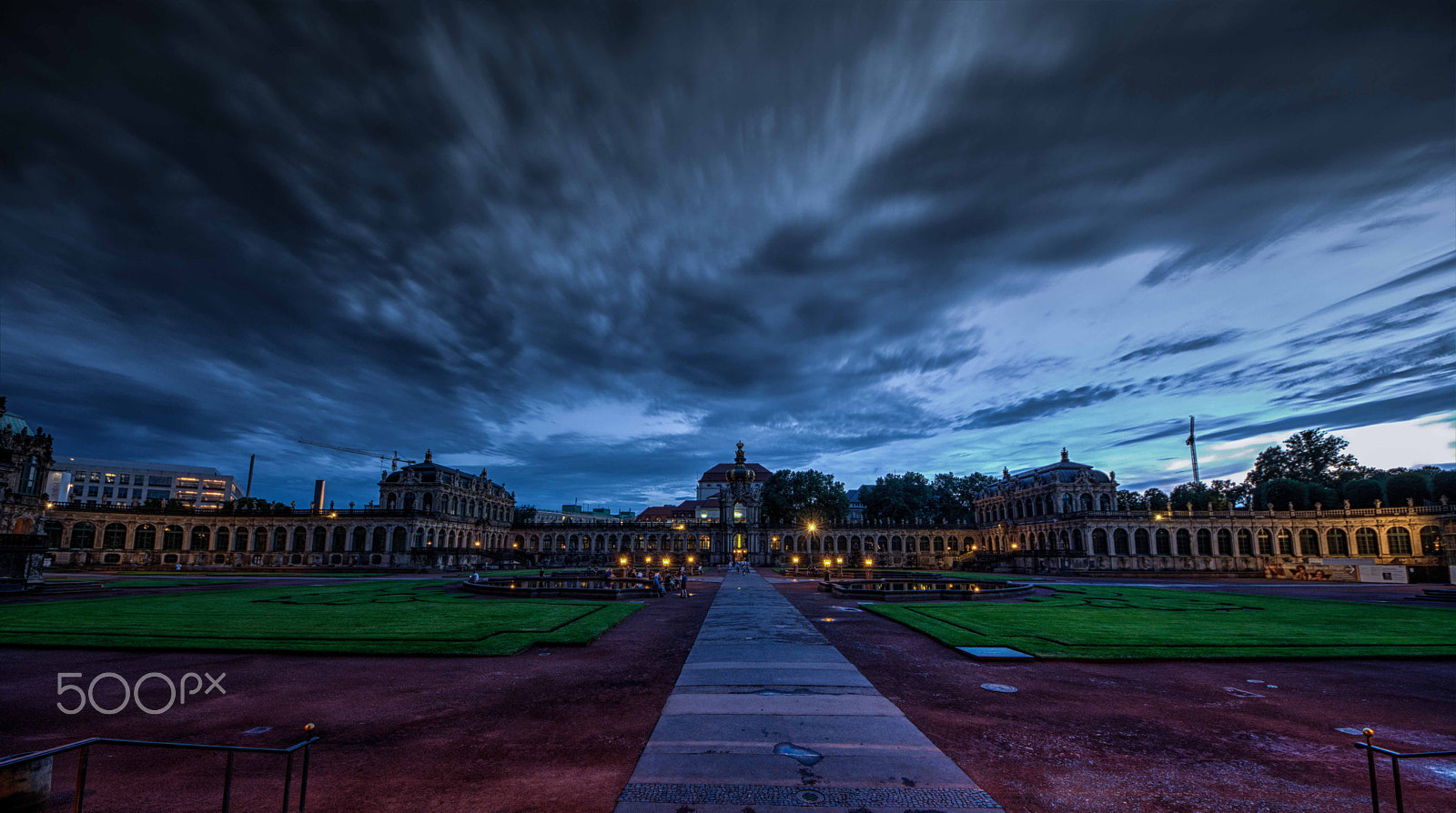 Sigma 8-16mm F4.5-5.6 DC HSM sample photo. Zwinger photography