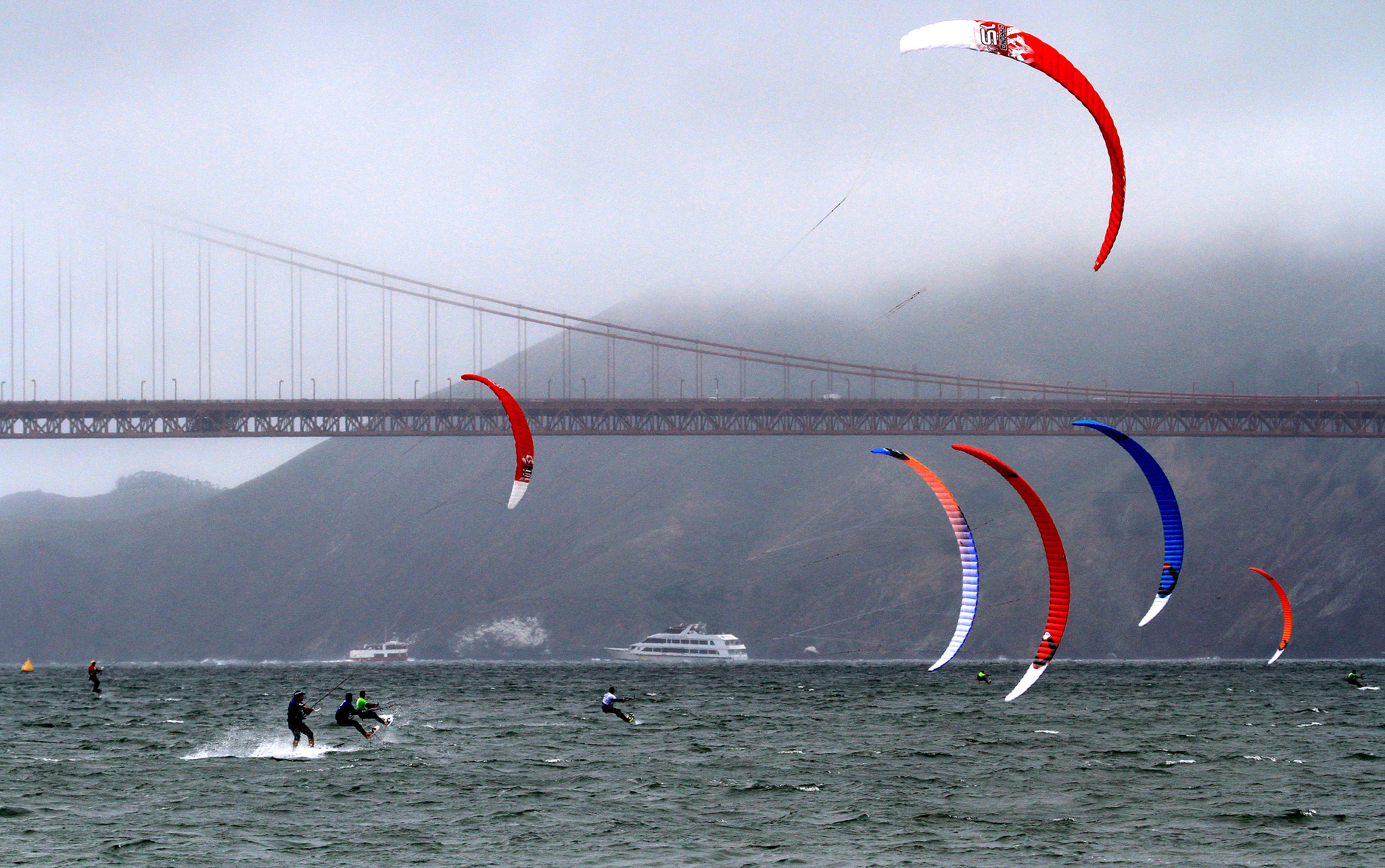 Canon EF 100-400mm F4.5-5.6L IS USM sample photo. Kite surfing- san francisco bay photography