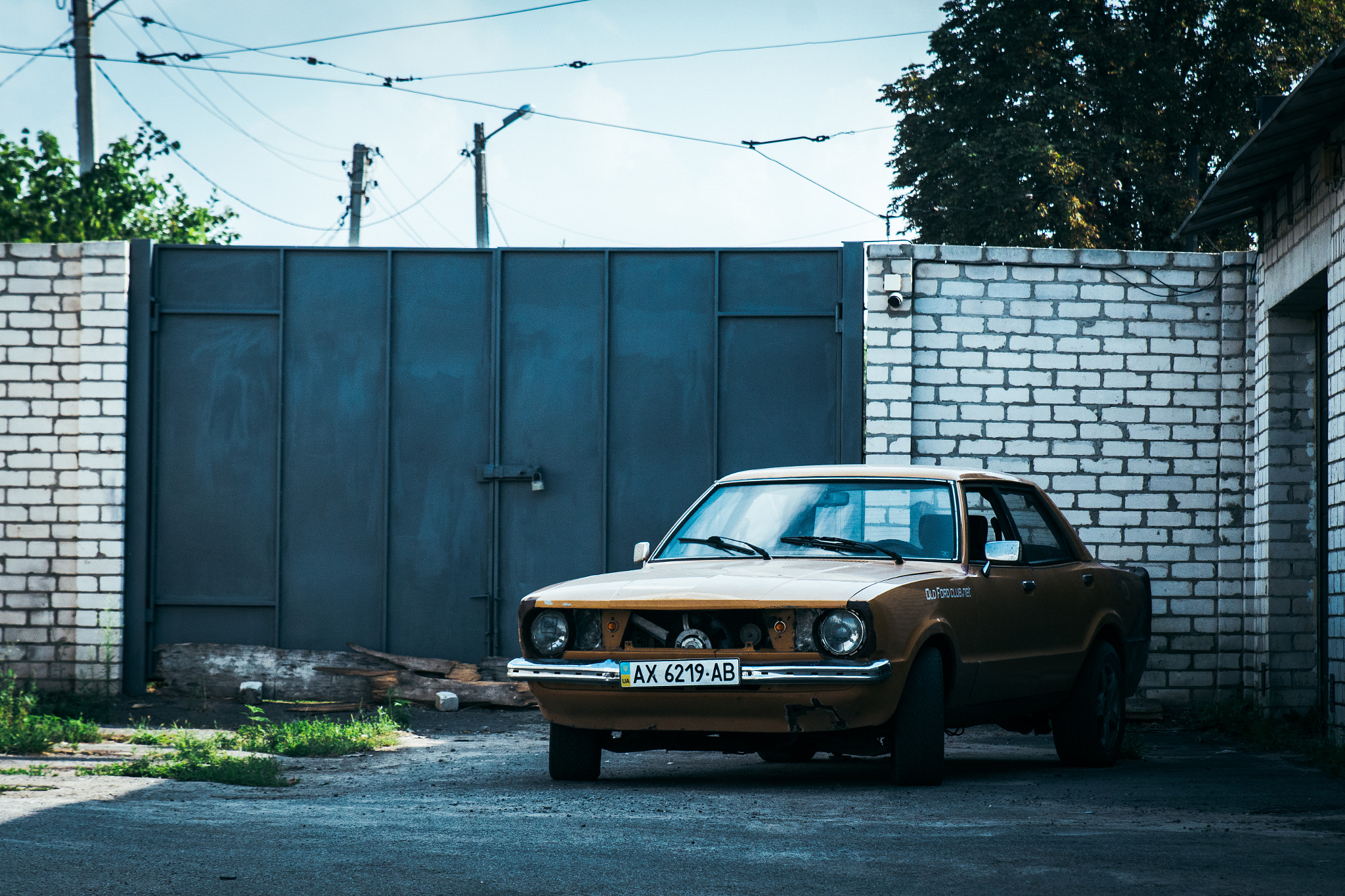 Sony a6300 sample photo. Ford taunus retlook photography