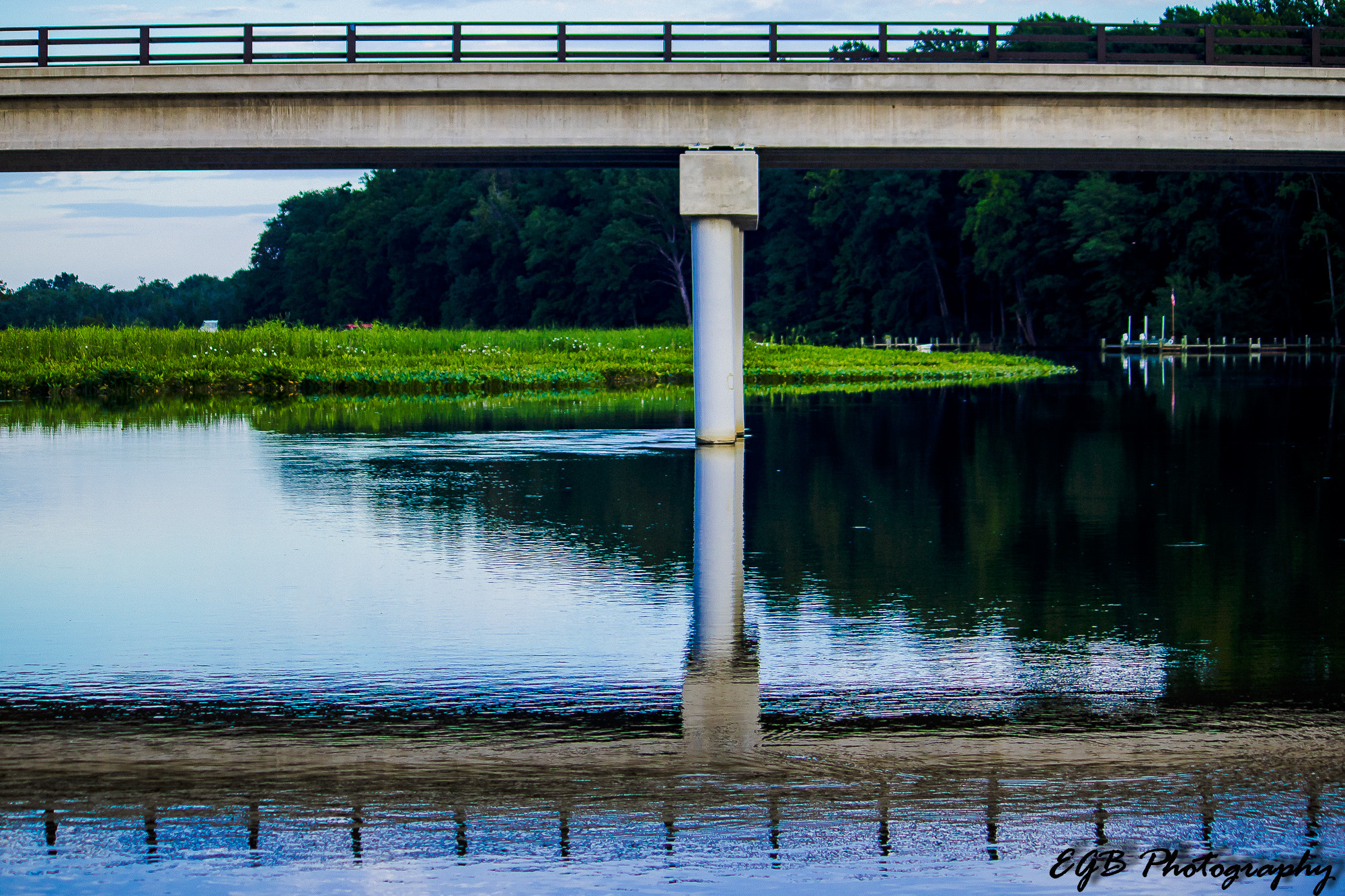 Canon EF-S 55-250mm F4-5.6 IS sample photo. Reflections of shadows photography