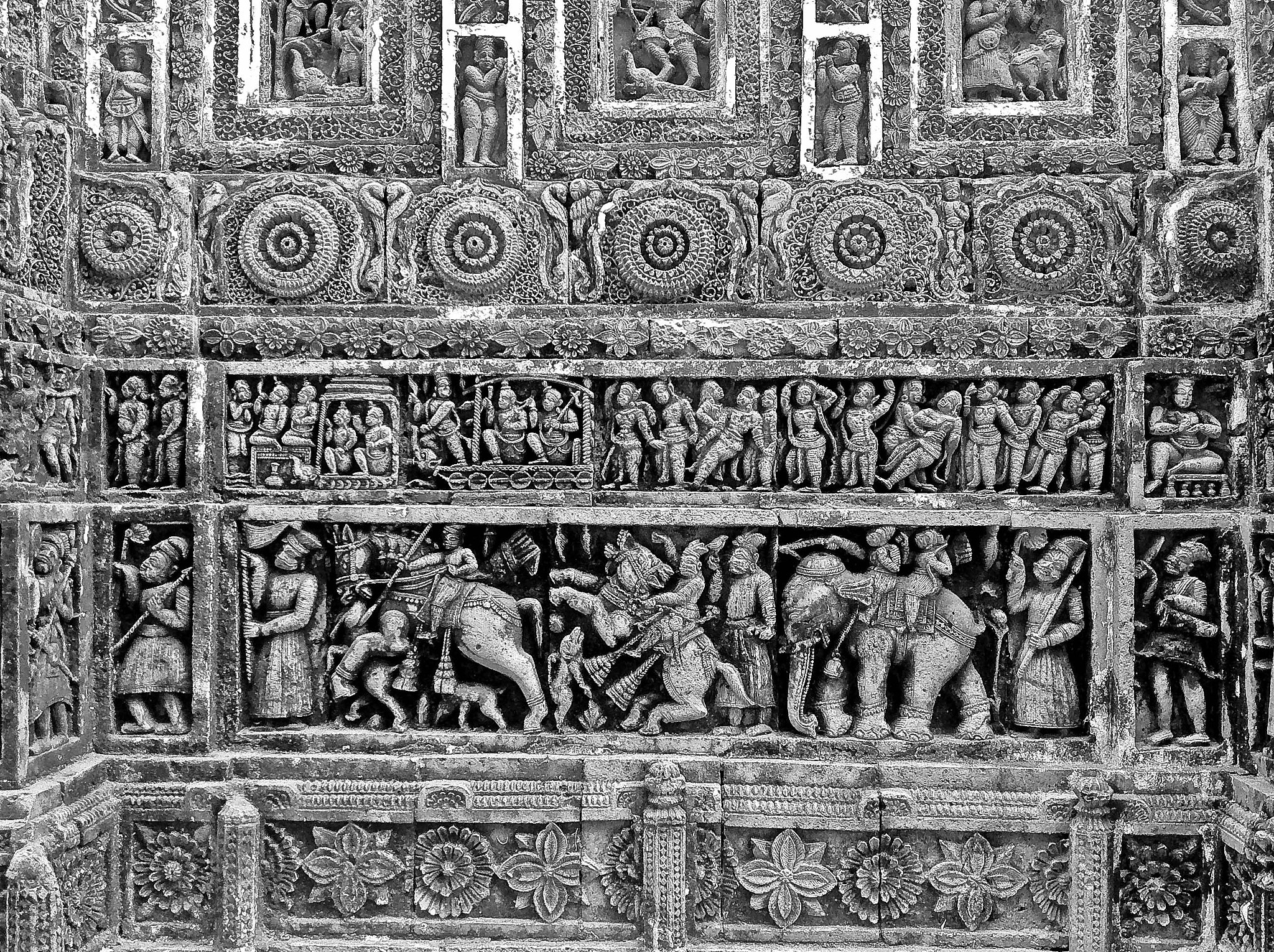 iPad back camera 4.28mm f/2.4 sample photo. Terracotta temple photography